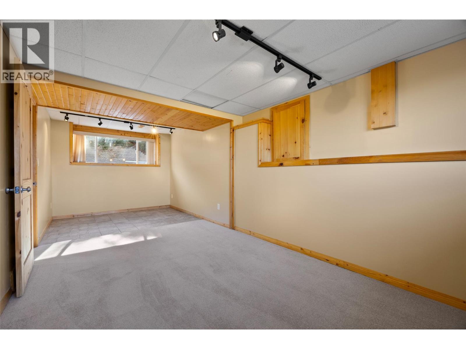 1667 Springhaven Place, Kamloops, British Columbia  V2E 1C7 - Photo 29 - 10385164