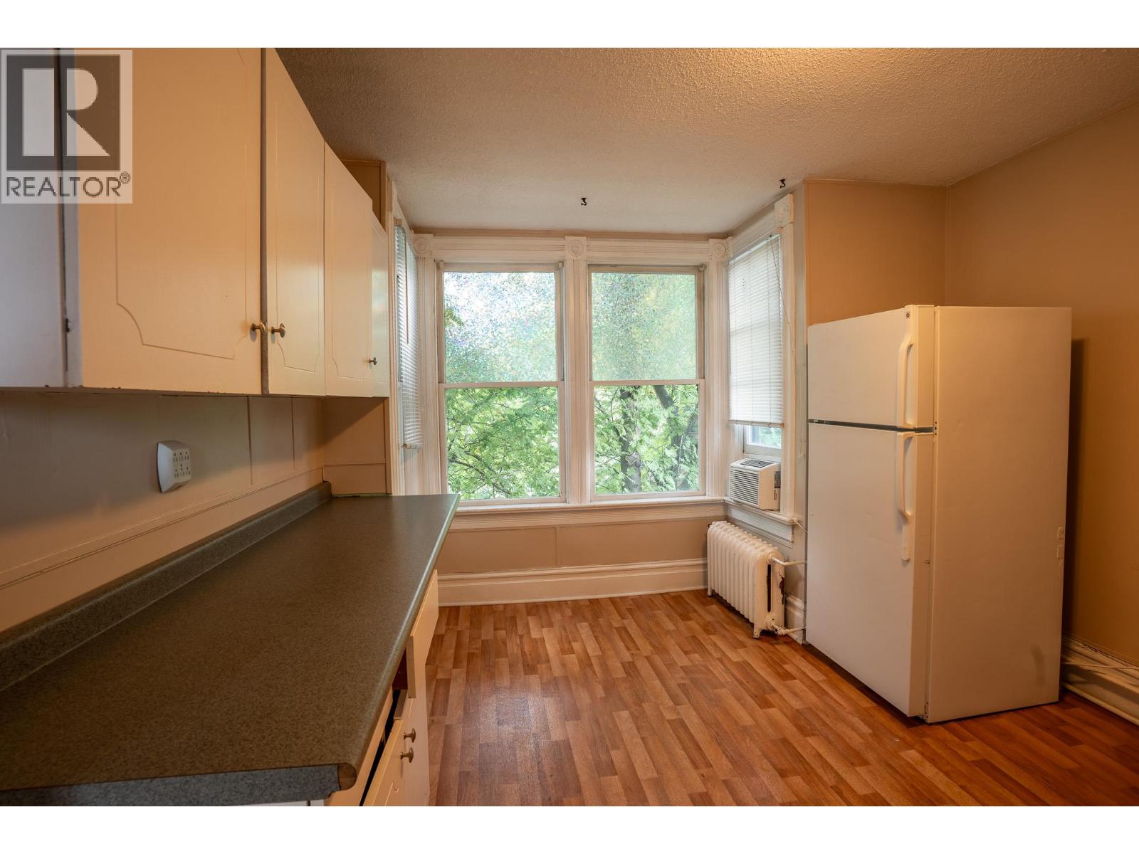 32 Battle Street W, Kamloops, British Columbia  V2C 1G6 - Photo 11 - 10385043