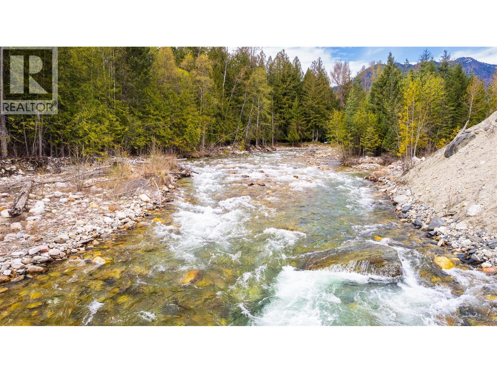 16088 3a Highway, Crawford Bay, British Columbia  V0B 1E0 - Photo 14 - 10385456