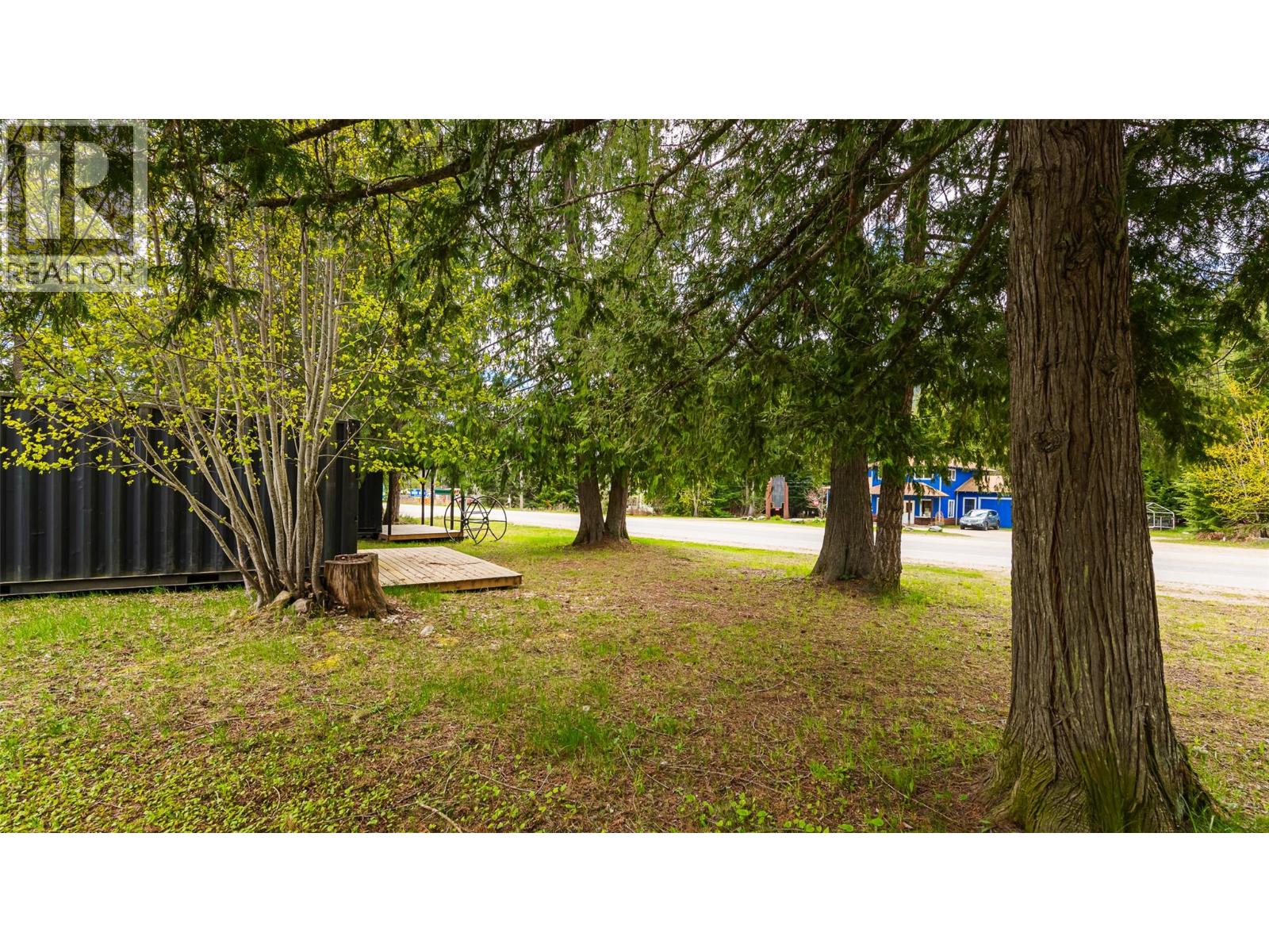 16088 3a Highway, Crawford Bay, British Columbia  V0B 1E0 - Photo 16 - 10385456