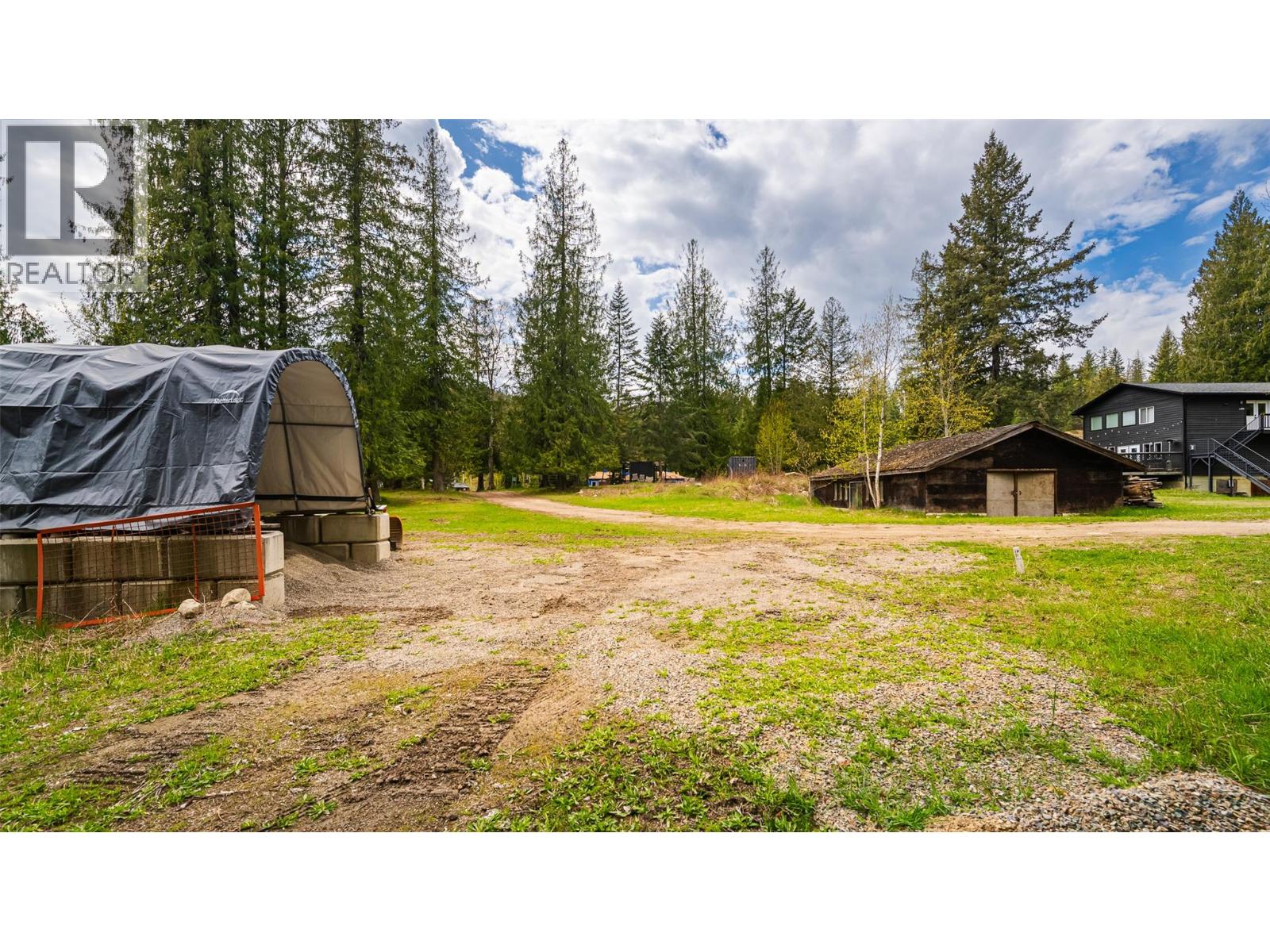 16088 3a Highway, Crawford Bay, British Columbia  V0B 1E0 - Photo 7 - 10385451