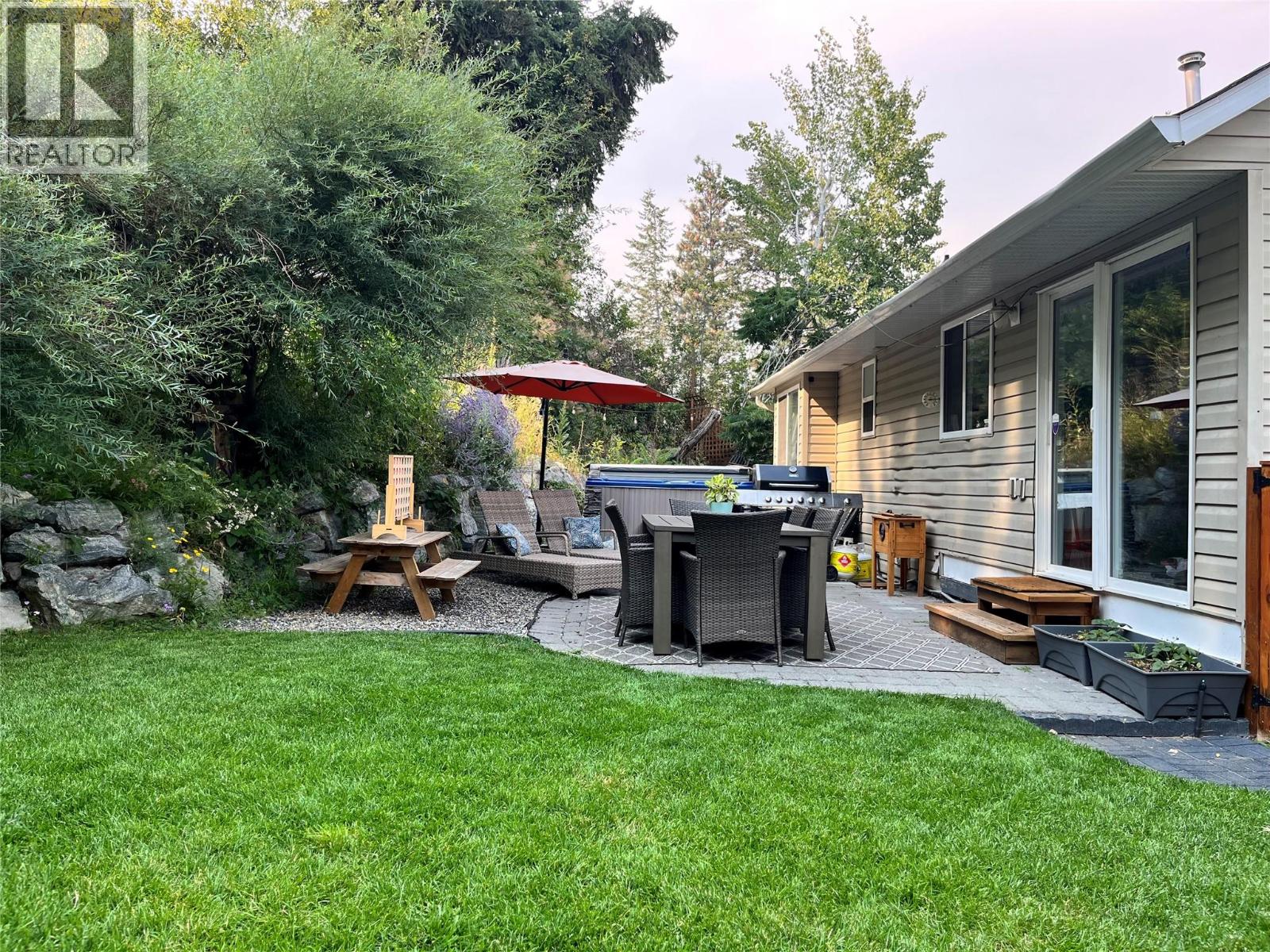 3220 Mciver Road, West Kelowna, British Columbia  V4T 1G1 - Photo 11 - 10385150