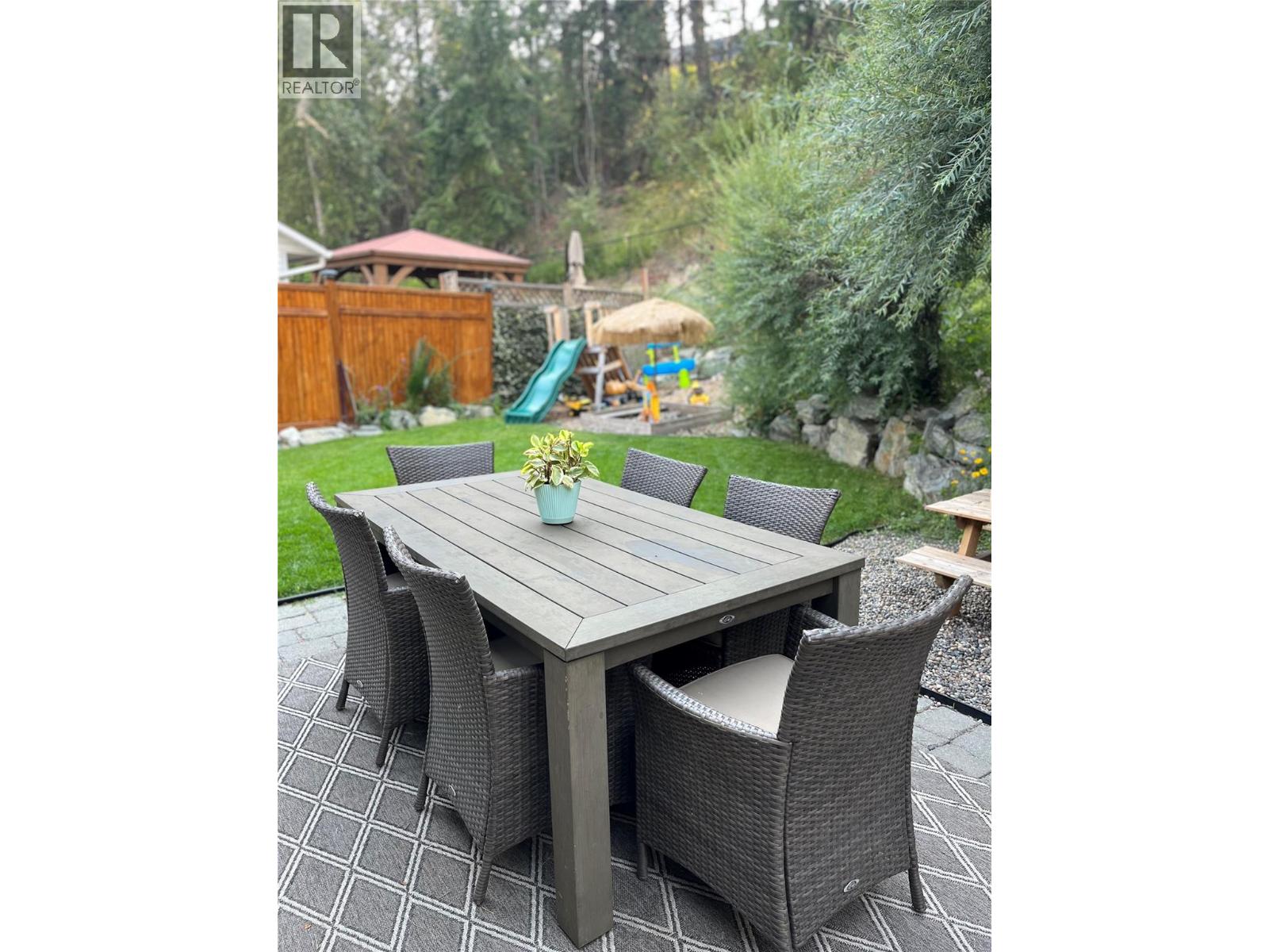 3220 Mciver Road, West Kelowna, British Columbia  V4T 1G1 - Photo 9 - 10385150