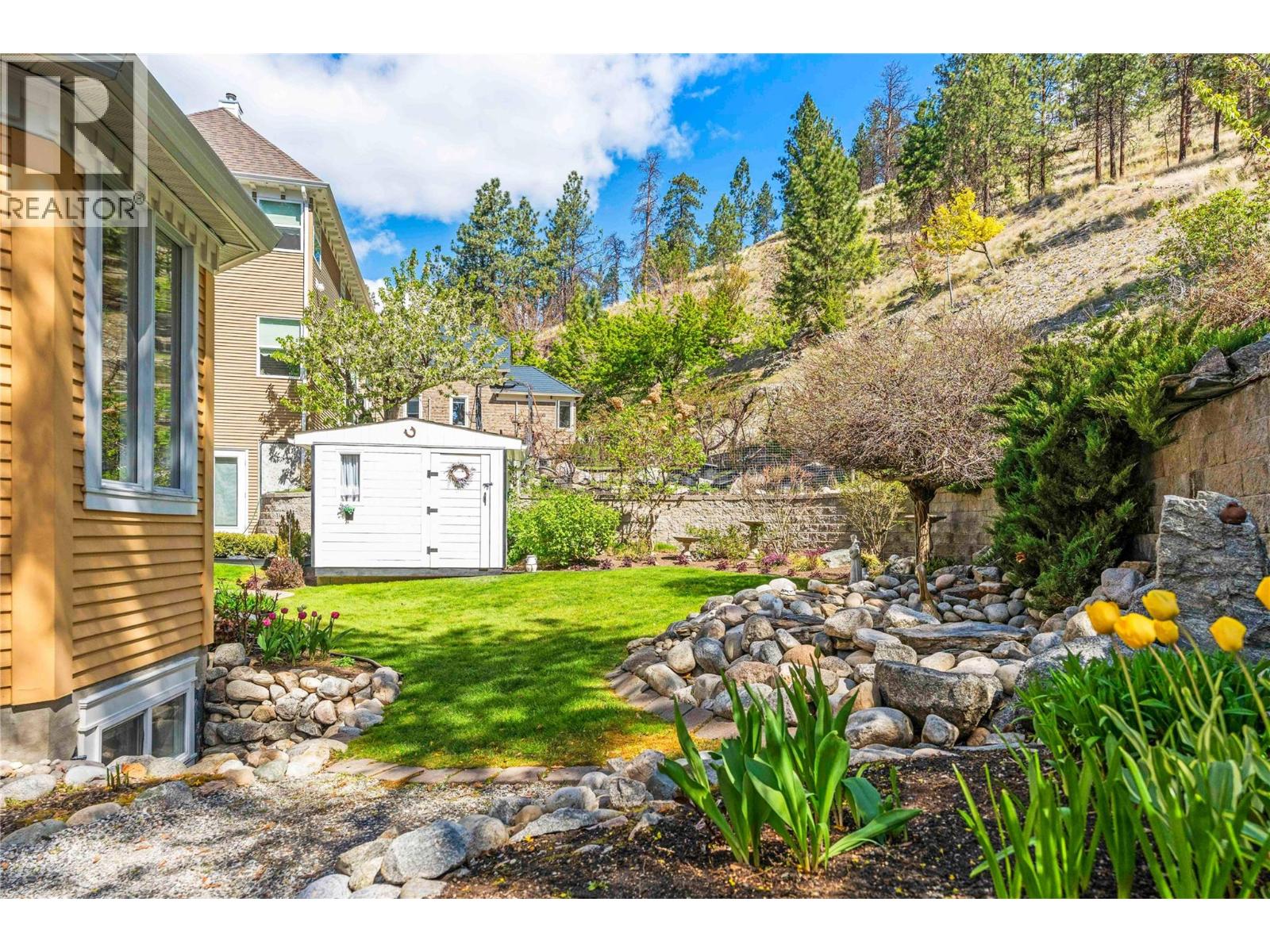 10563 Okanagan Centre Road W, Lake Country, British Columbia  V4V 2H8 - Photo 10 - 10384660