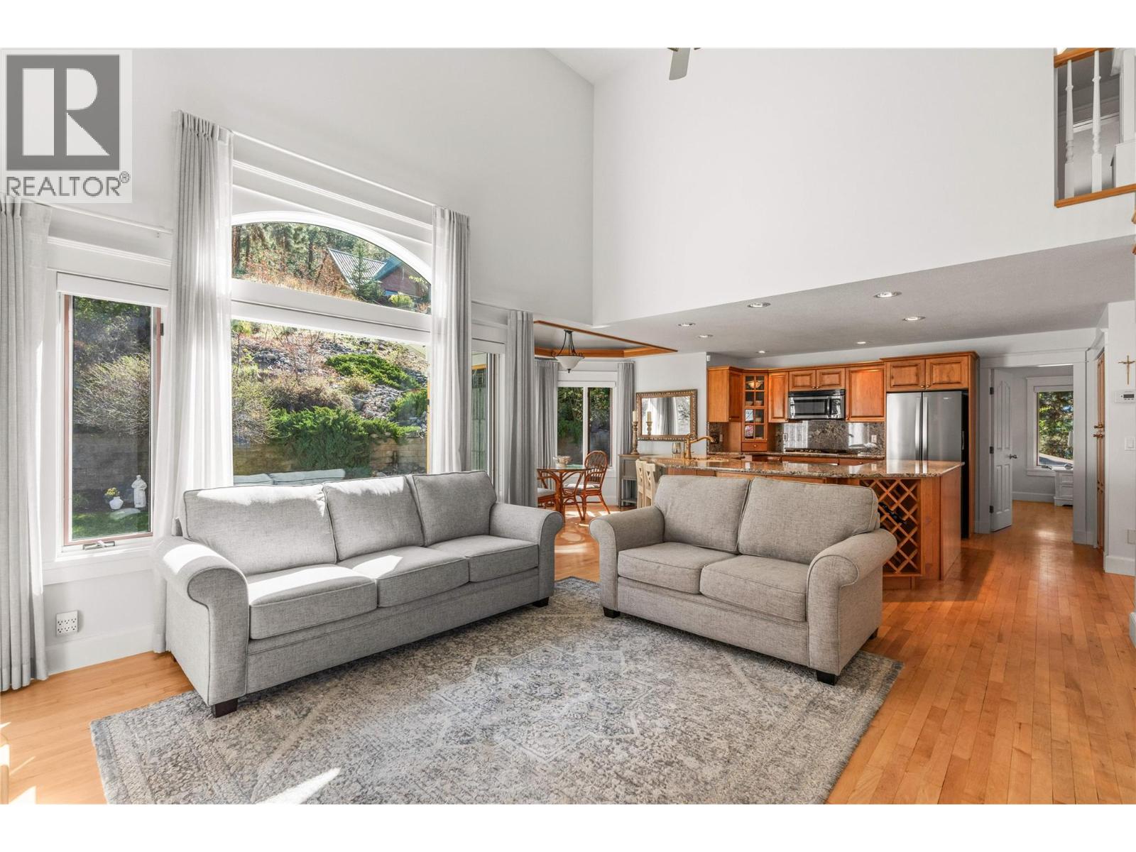 10563 Okanagan Centre Road W, Lake Country, British Columbia  V4V 2H8 - Photo 19 - 10384660