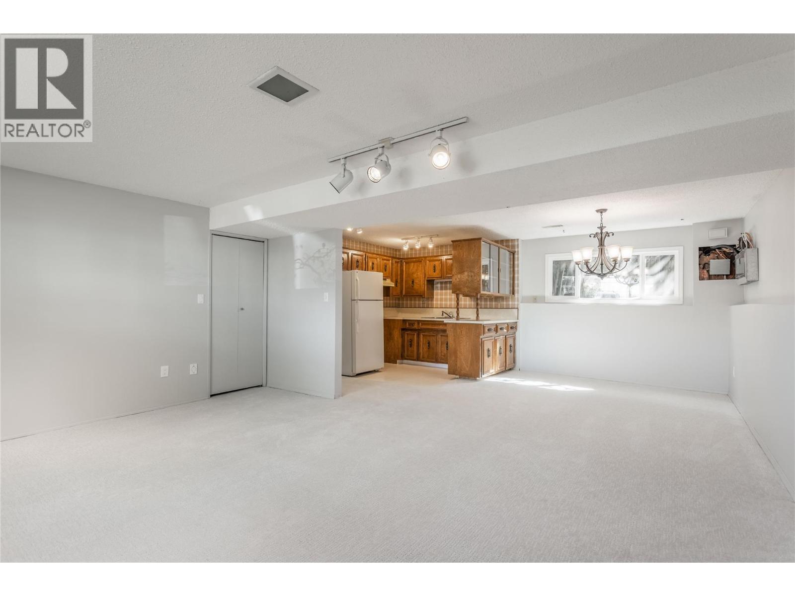 2615 Grenfell Road, Kelowna, British Columbia  V1Y 3C9 - Photo 26 - 10383155