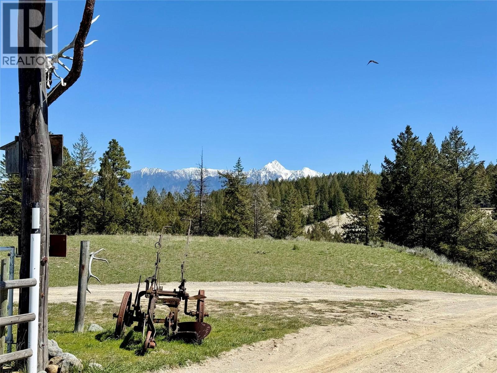 6209 Mission Road, Cranbrook, British Columbia  V1C 7B7 - Photo 3 - 10383115