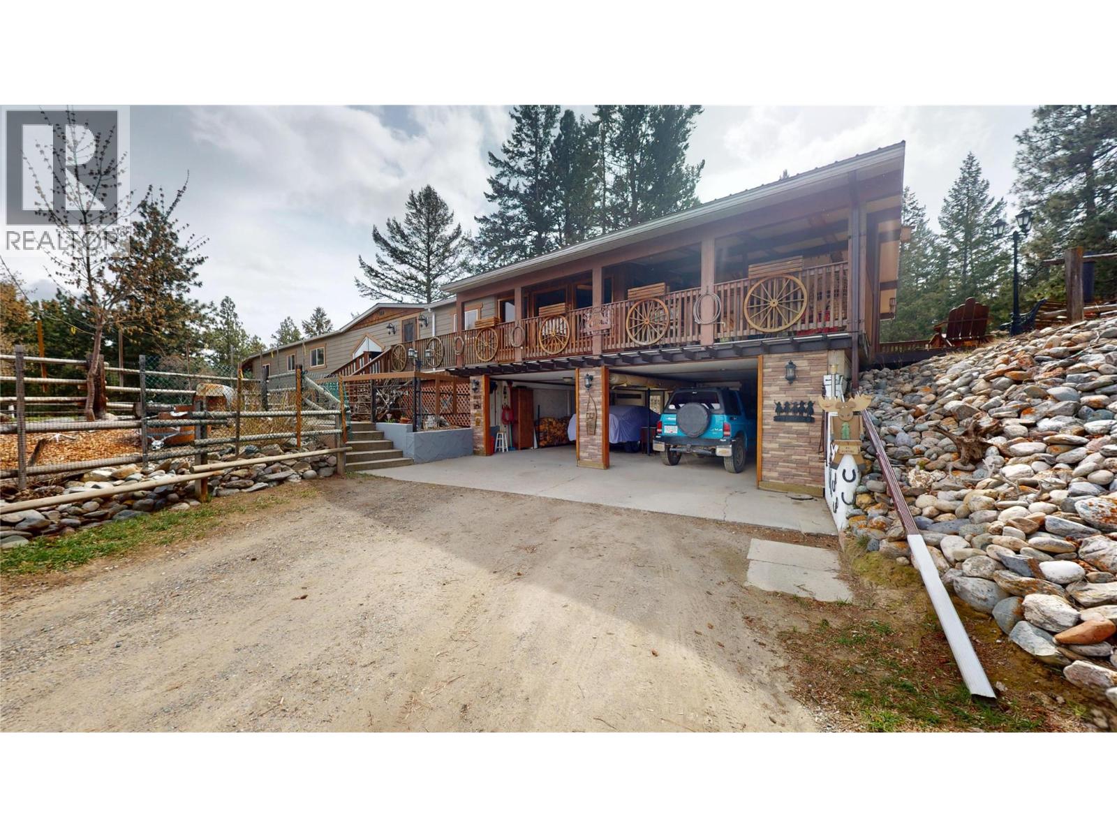 6209 Mission Road, Cranbrook, British Columbia  V1C 7B7 - Photo 5 - 10383115
