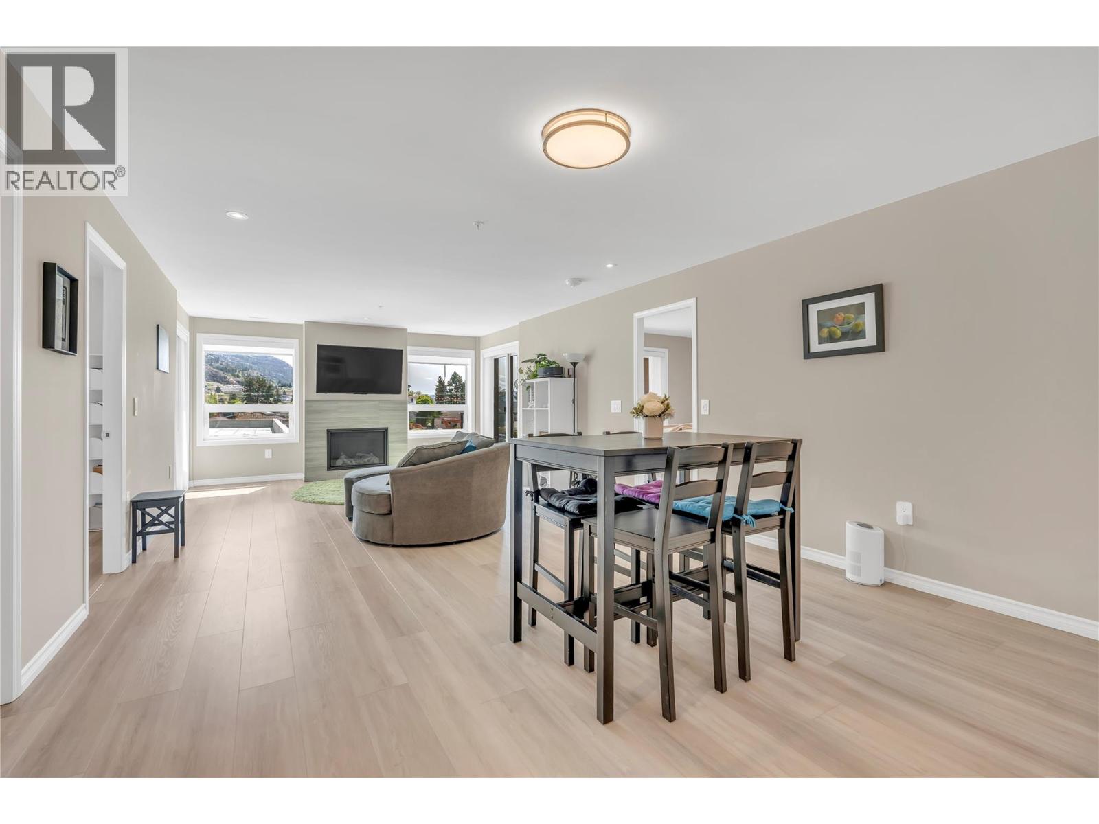 3362 Skaha Lake Road Unit# 306, Penticton, British Columbia  V2A 0J2 - Photo 8 - 10385324