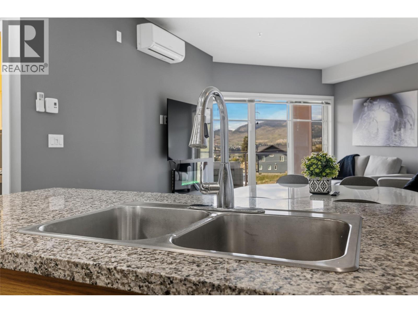 3220 Skyview Lane Unit# 205, Westbank, British Columbia  V4T 3J4 - Photo 10 - 10385114