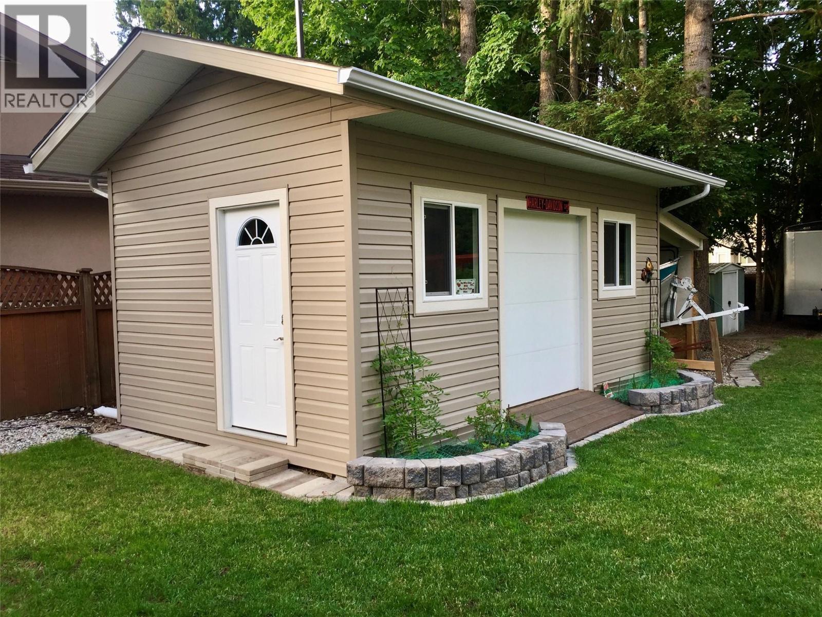 705 Shuswap Avenue, Sicamous, British Columbia  V0E 2V0 - Photo 11 - 10384772