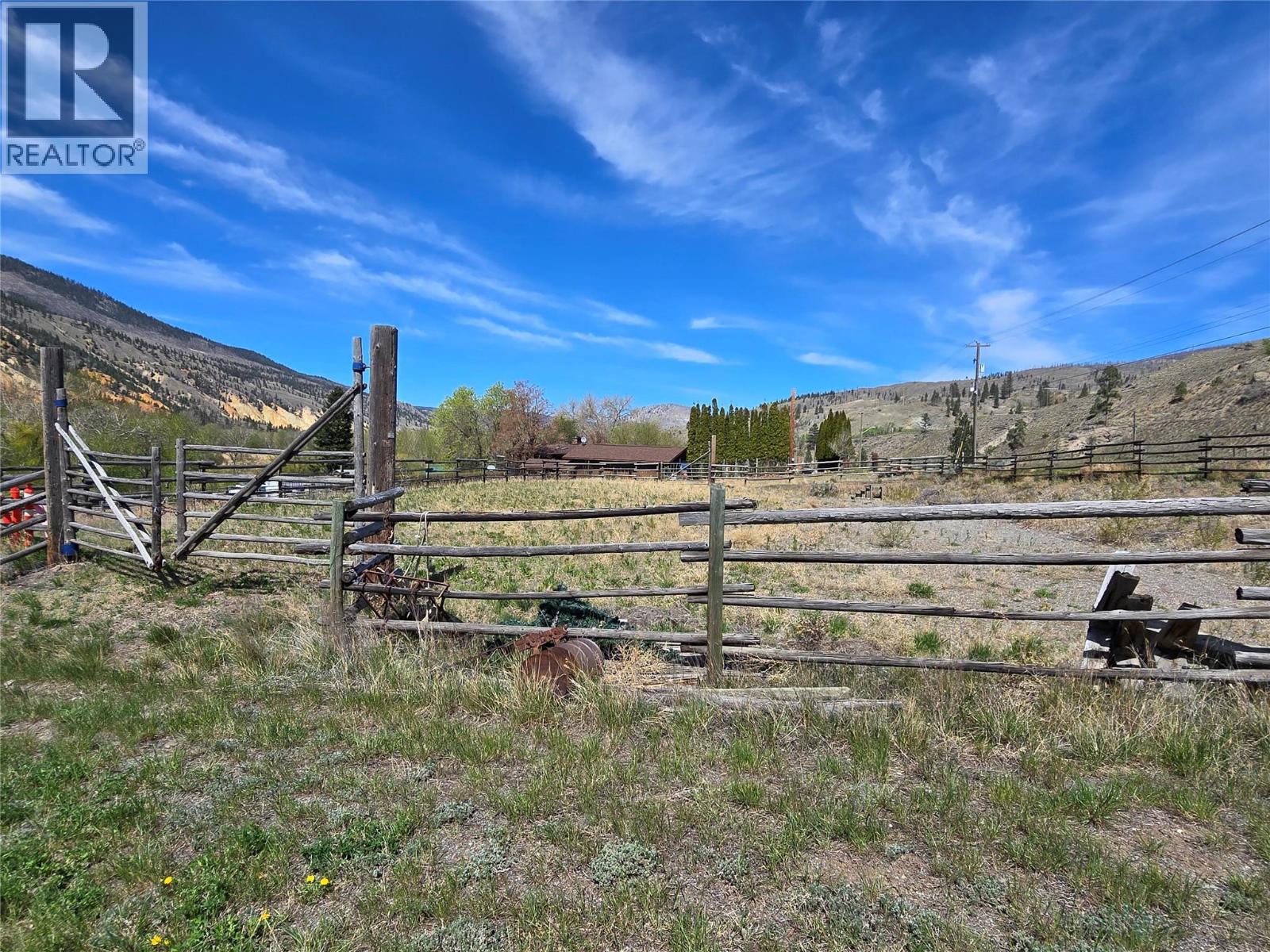 4189 Mickey Frontage Road, Cache Creek, British Columbia  V0K 1H1 - Photo 47 - 10385410