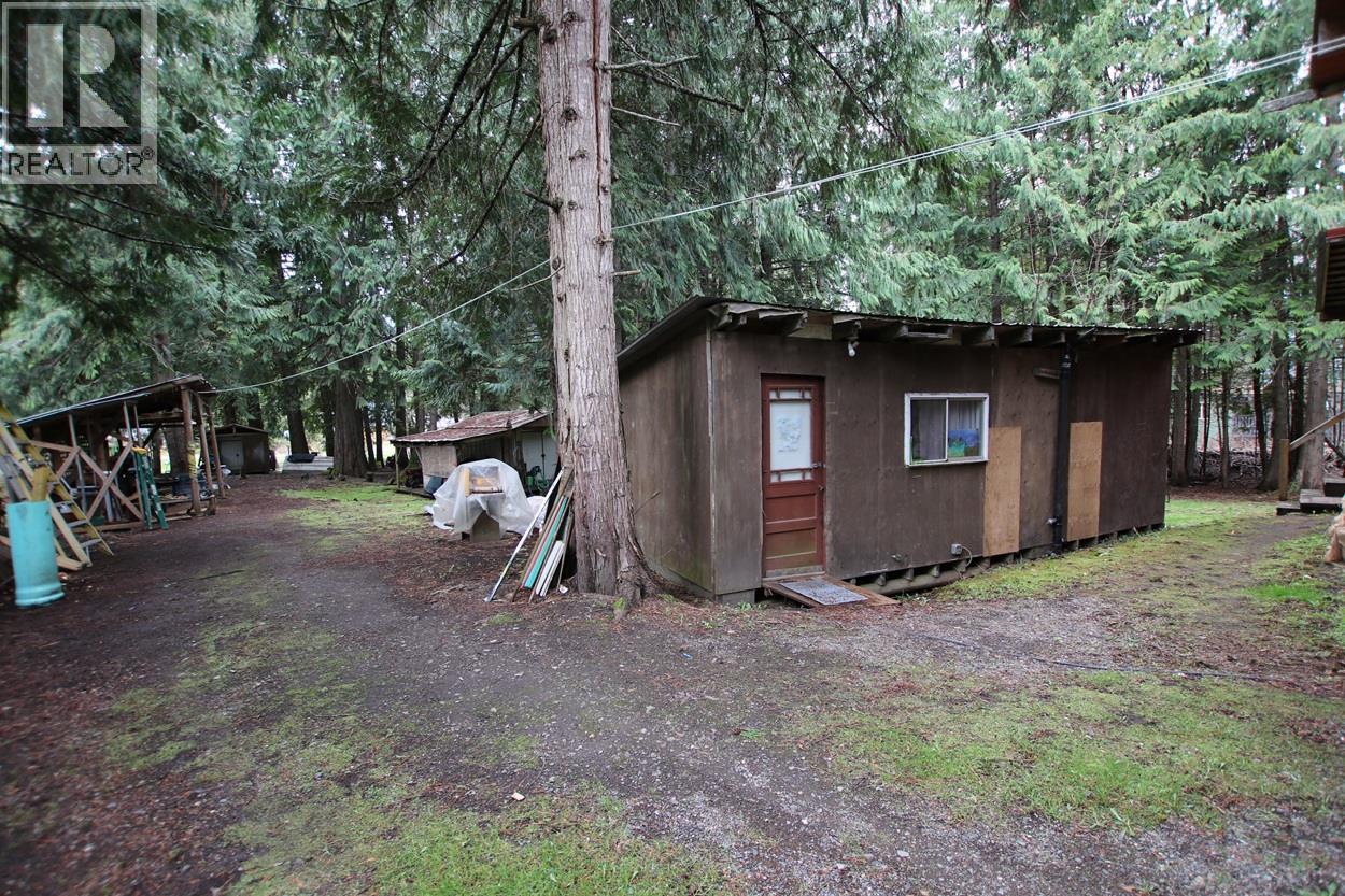 432 Bayles Road, Nakusp, British Columbia  V0G 1R1 - Photo 20 - 10385445