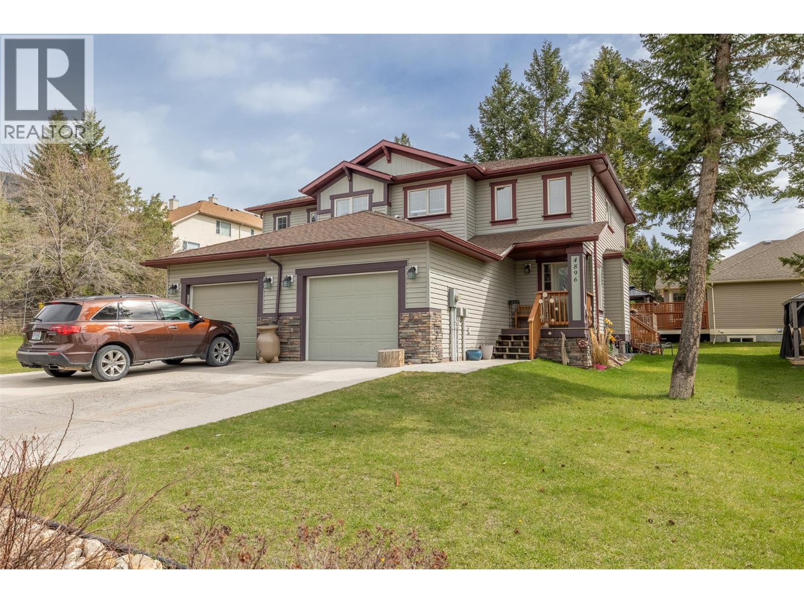 4896 Ridge Road, radium hot springs, British Columbia