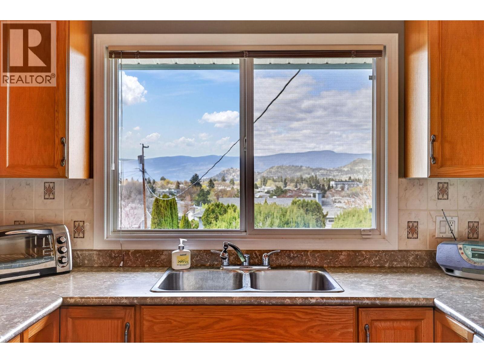 465 Seaford Road, Kelowna, British Columbia  V1X 5L3 - Photo 13 - 10385368