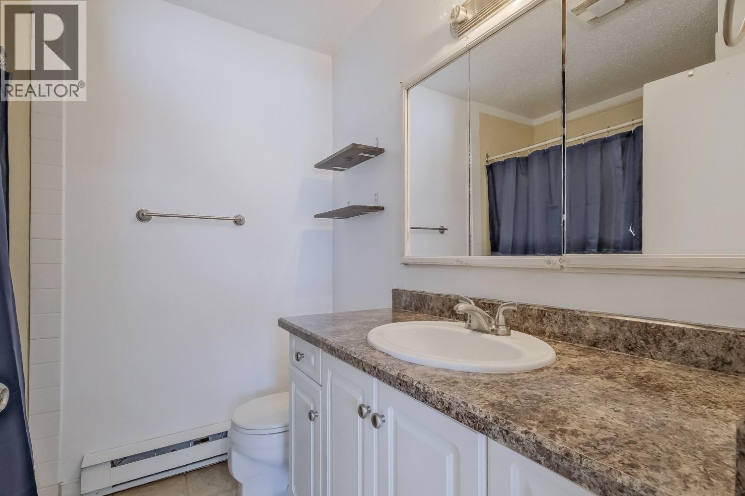 1658 Lynrick Road, Kelowna, British Columbia  V1P 1E8 - Photo 12 - 10385285