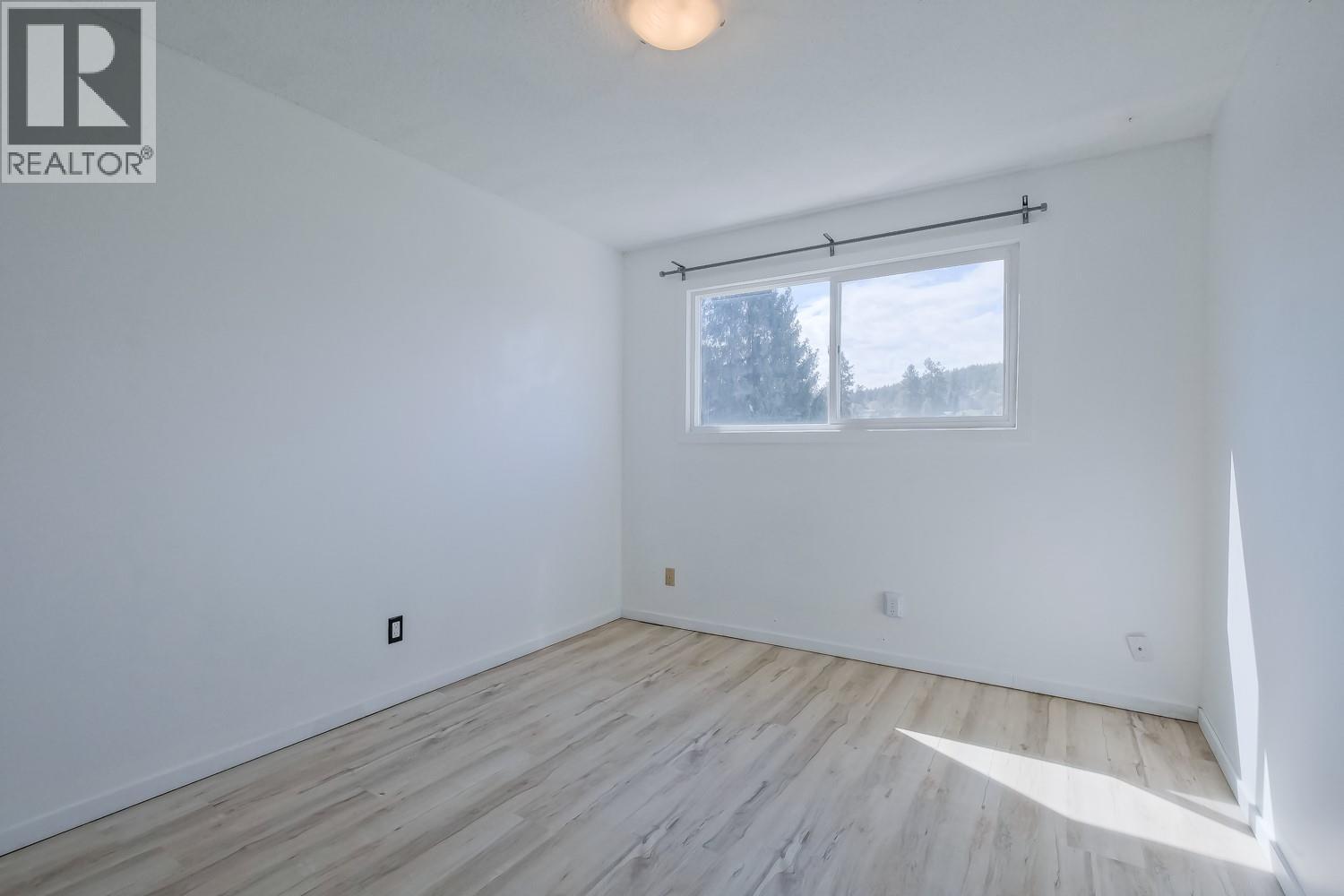 1658 Lynrick Road, Kelowna, British Columbia  V1P 1E8 - Photo 15 - 10385285