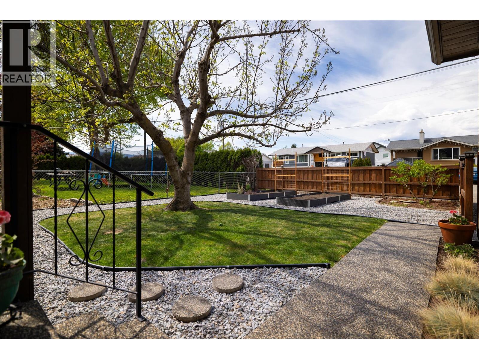 315 Stetson Street, Kelowna, British Columbia  V1X 5K3 - Photo 44 - 10384355
