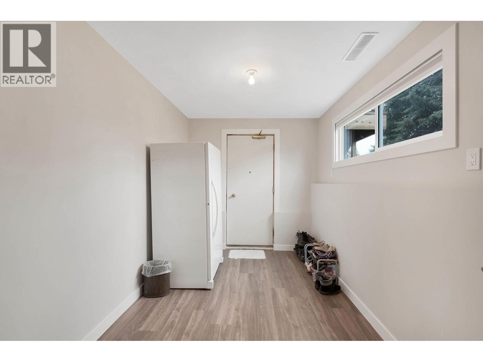 1018 Second Avenue, Chase, British Columbia  V0E 1M0 - Photo 31 - 10385481