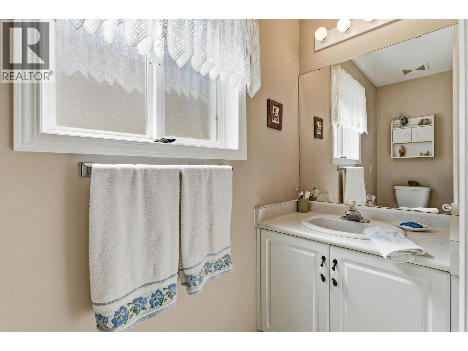 105-2220 Shannon Ridge Drive Unit# 105 Lot# 3, West Kelowna, British Columbia  V4T 2T6 - Photo 18 - 10384721