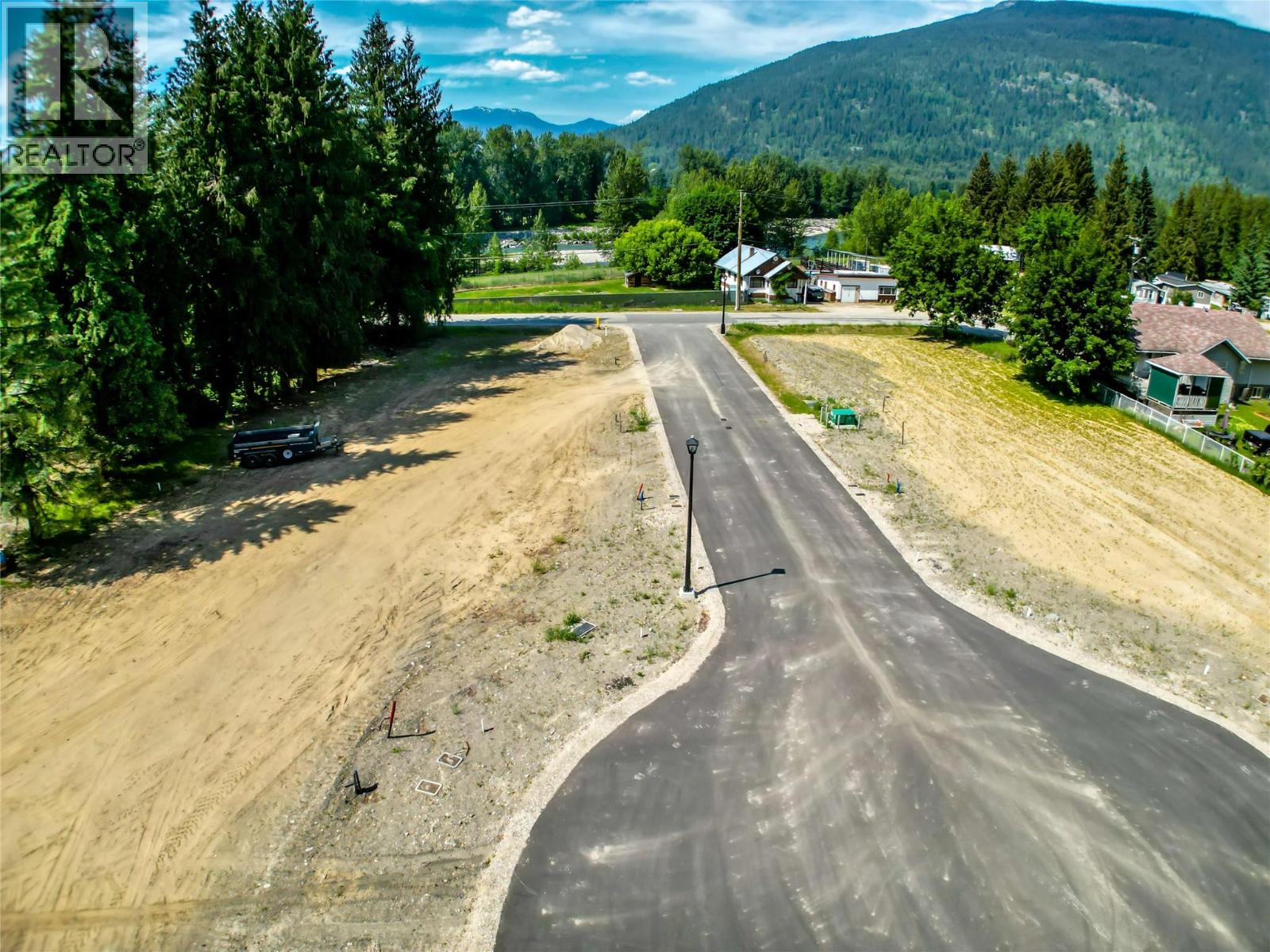 1-1445 Illecillewaet Road Lot# Sl 10, Revelstoke, British Columbia  V0E 2S1 - Photo 13 - 10385486