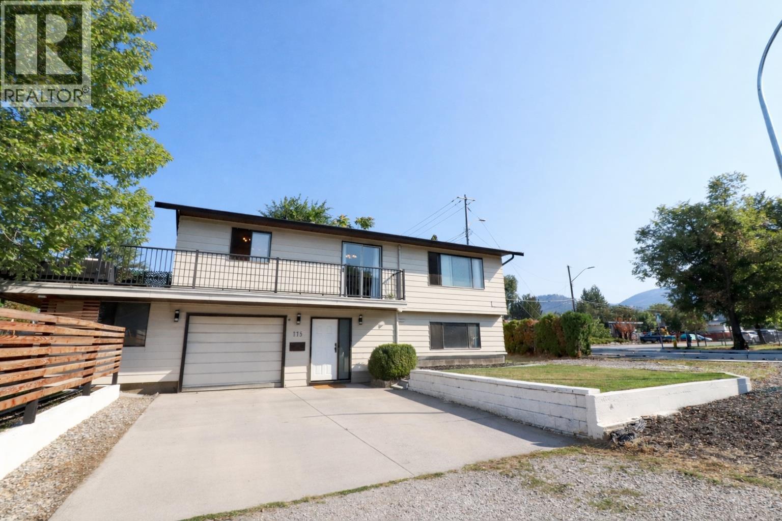 115 Phoenix Avenue, Penticton, British Columbia  V2A 2Z6 - Photo 2 - 10385430