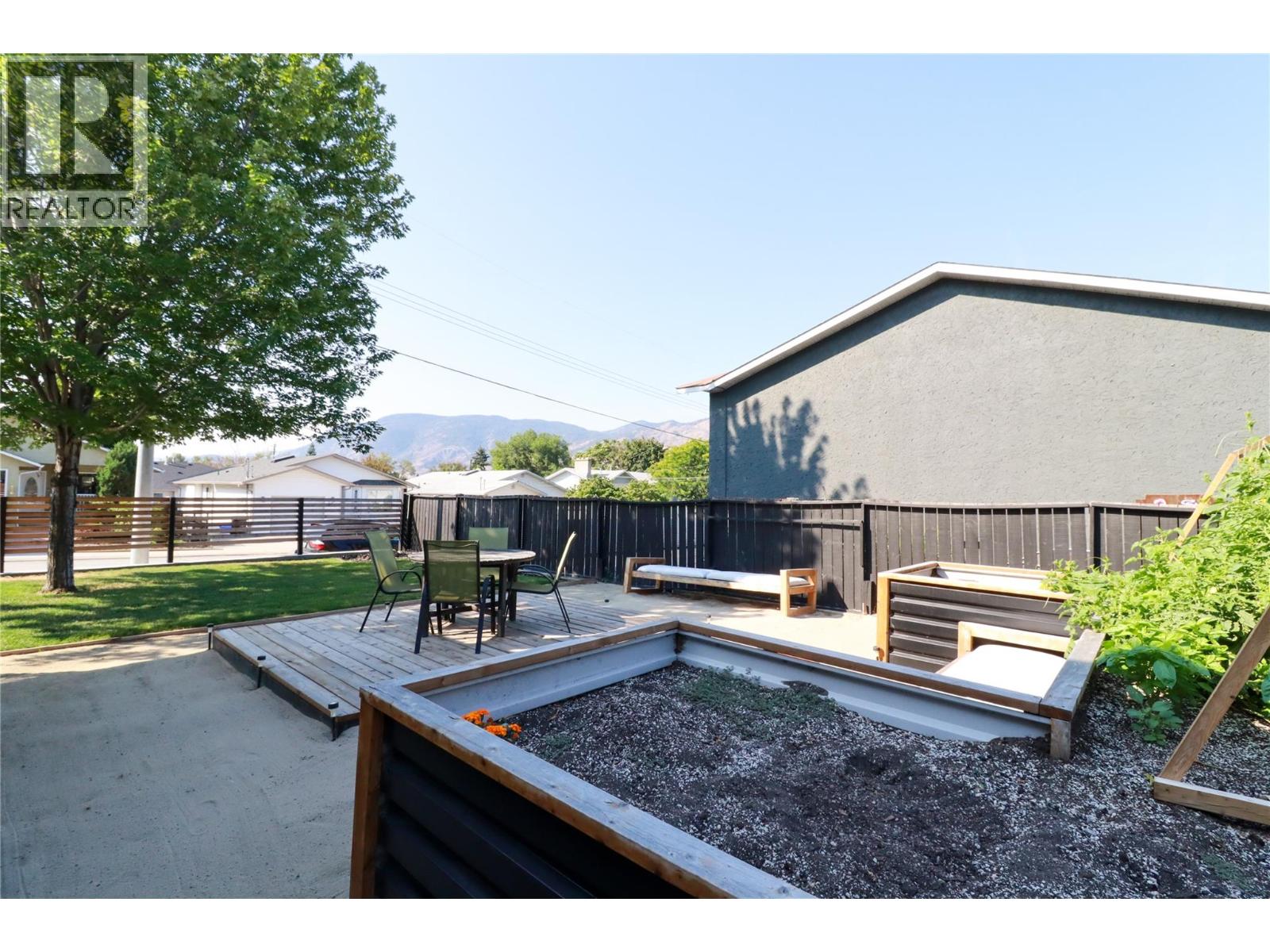 115 Phoenix Avenue, Penticton, British Columbia  V2A 2Z6 - Photo 7 - 10385430