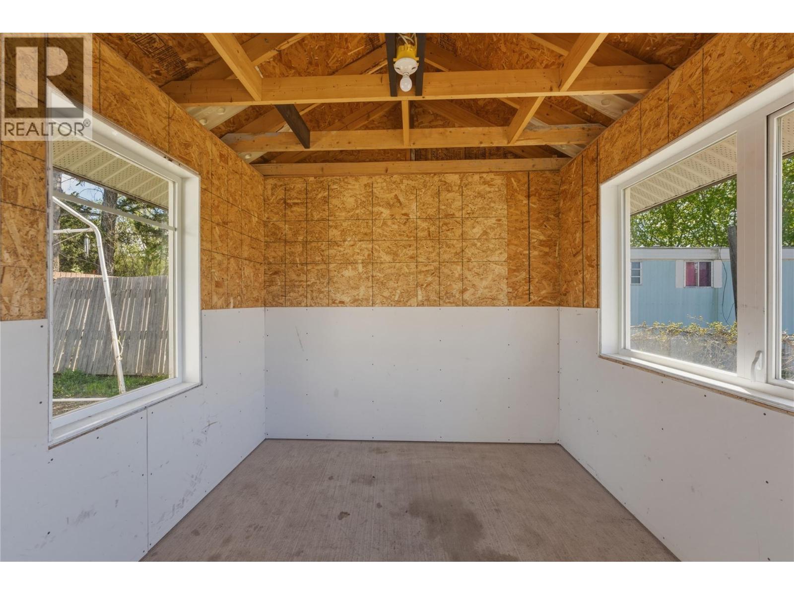 2554 Willow Park Road, Vernon, British Columbia  V1H 1M4 - Photo 28 - 10385266