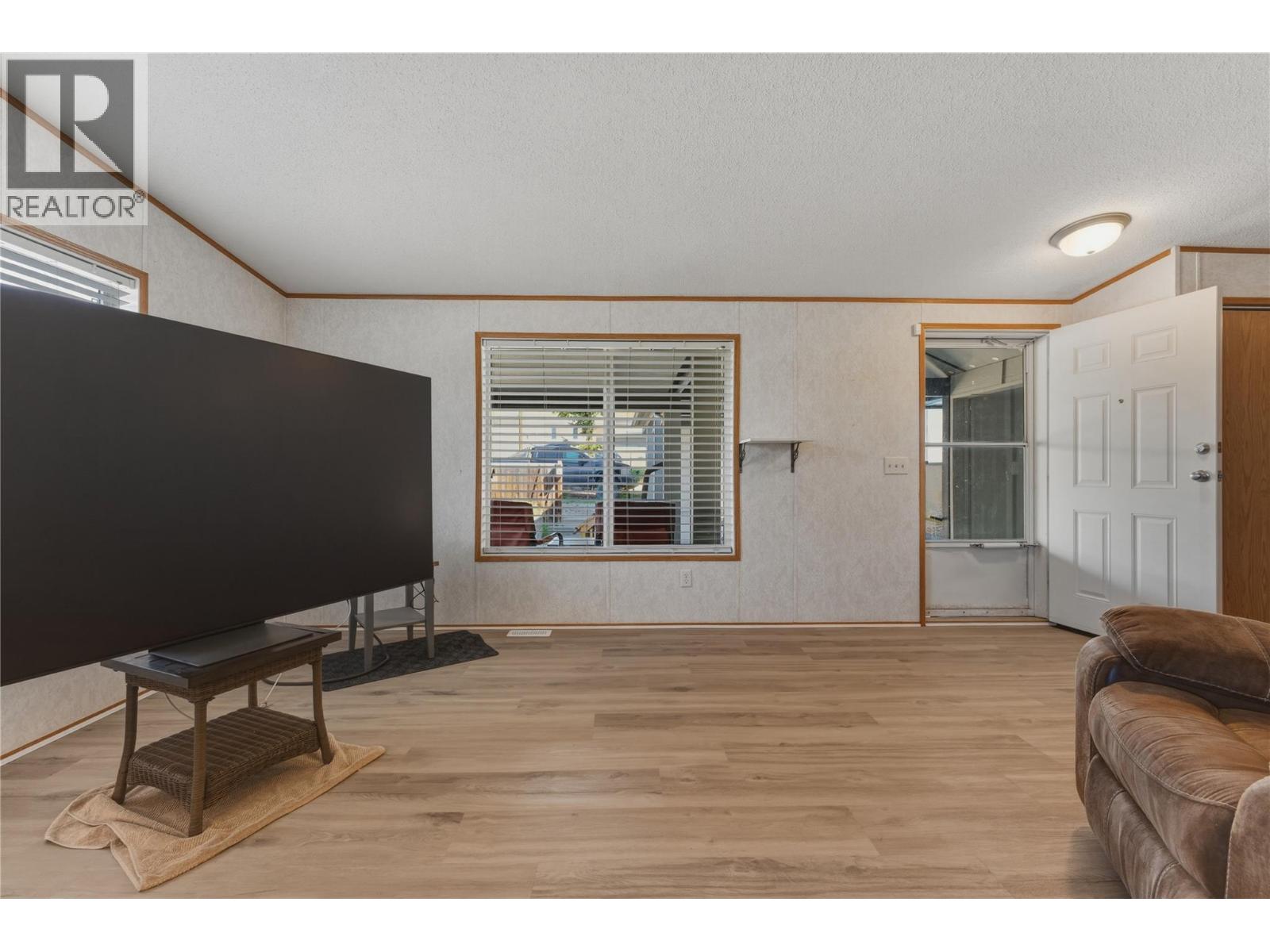 2554 Willow Park Road, Vernon, British Columbia  V1H 1M4 - Photo 4 - 10385266
