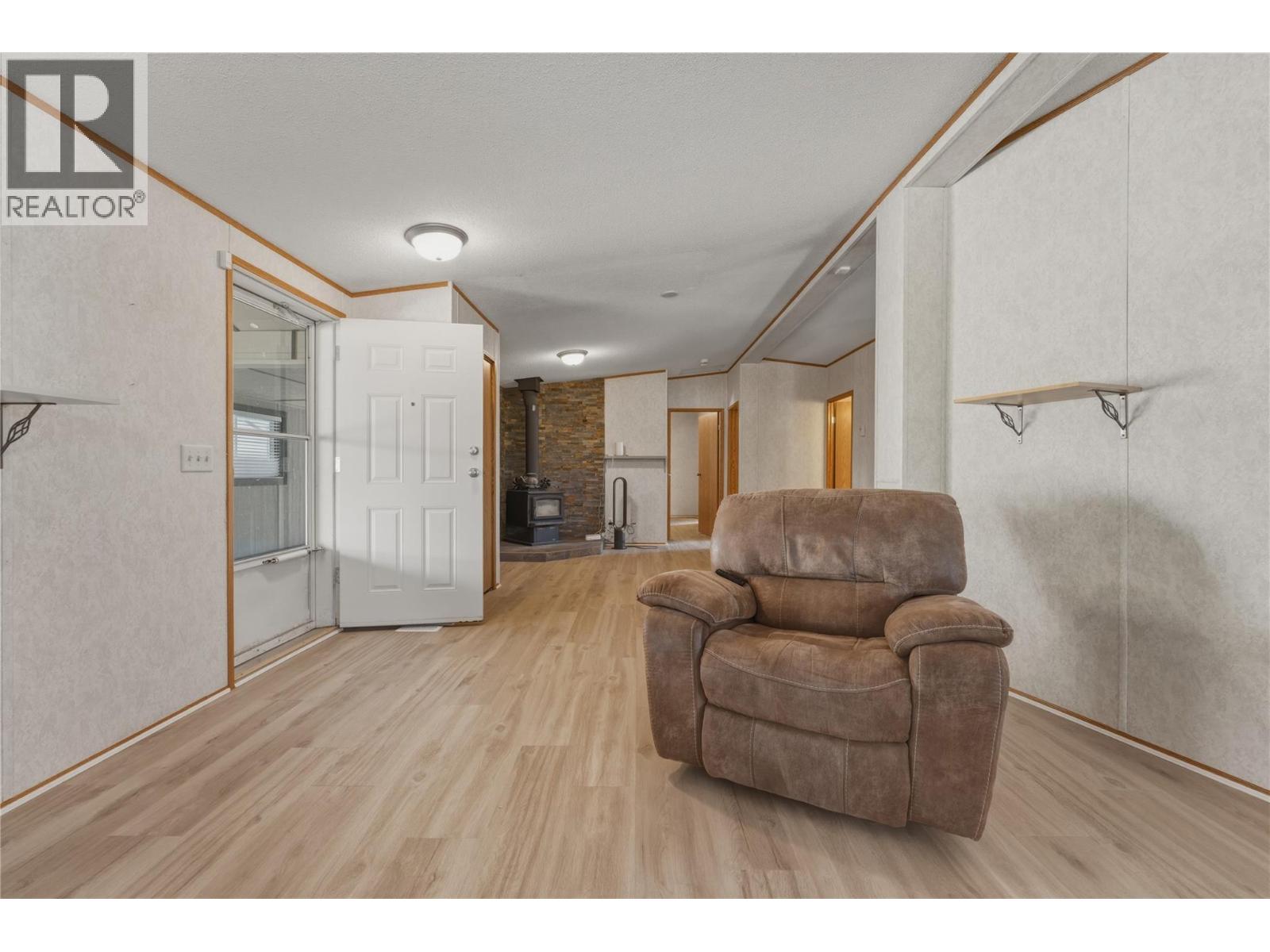 2554 Willow Park Road, Vernon, British Columbia  V1H 1M4 - Photo 5 - 10385266