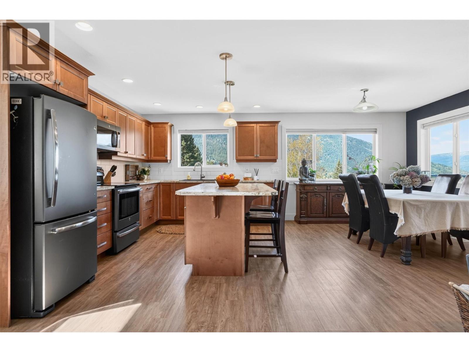 702 Richards Street, Nelson, British Columbia  V1L 5K6 - Photo 20 - 10385251