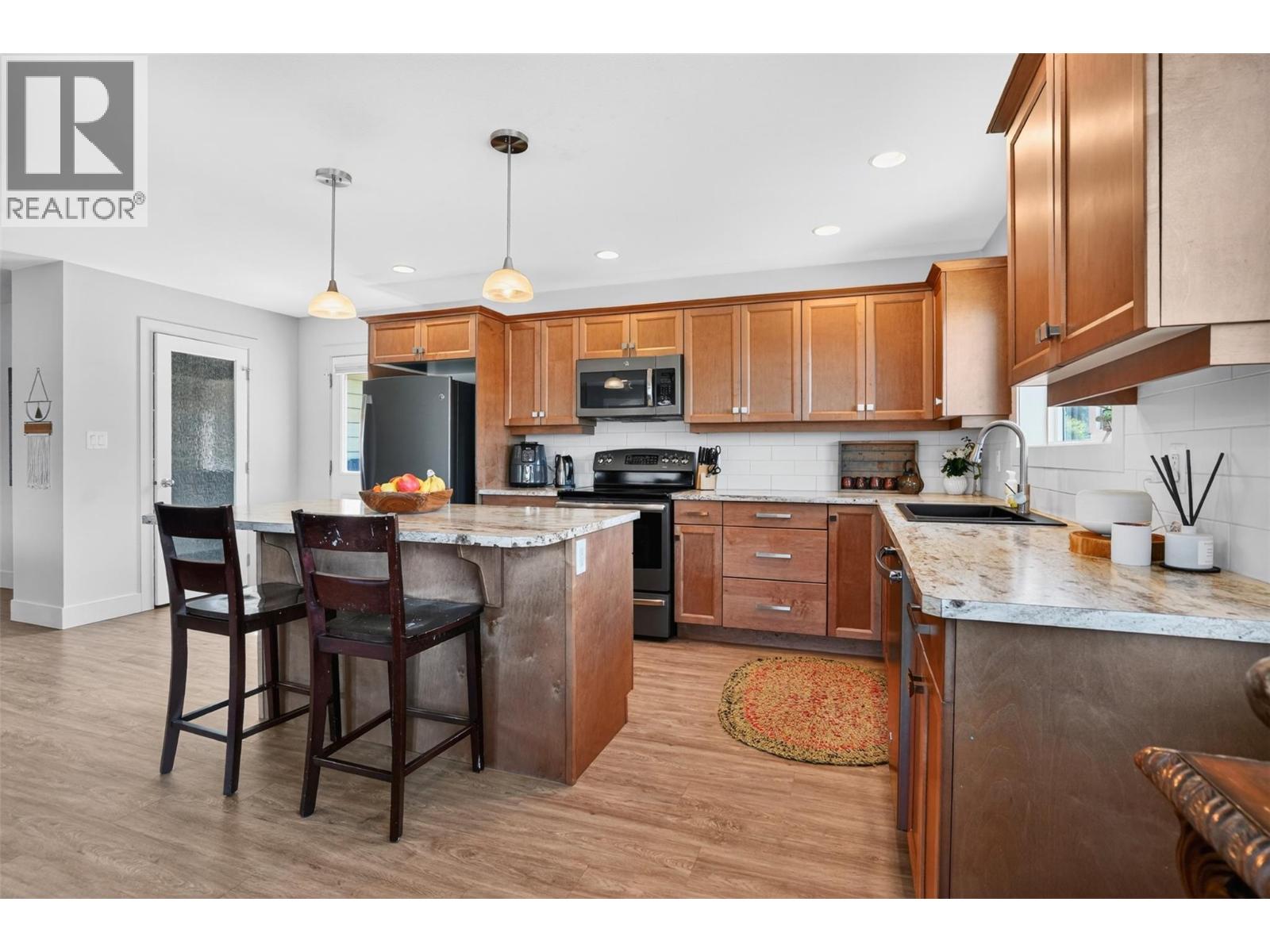 702 Richards Street, Nelson, British Columbia  V1L 5K6 - Photo 24 - 10385251