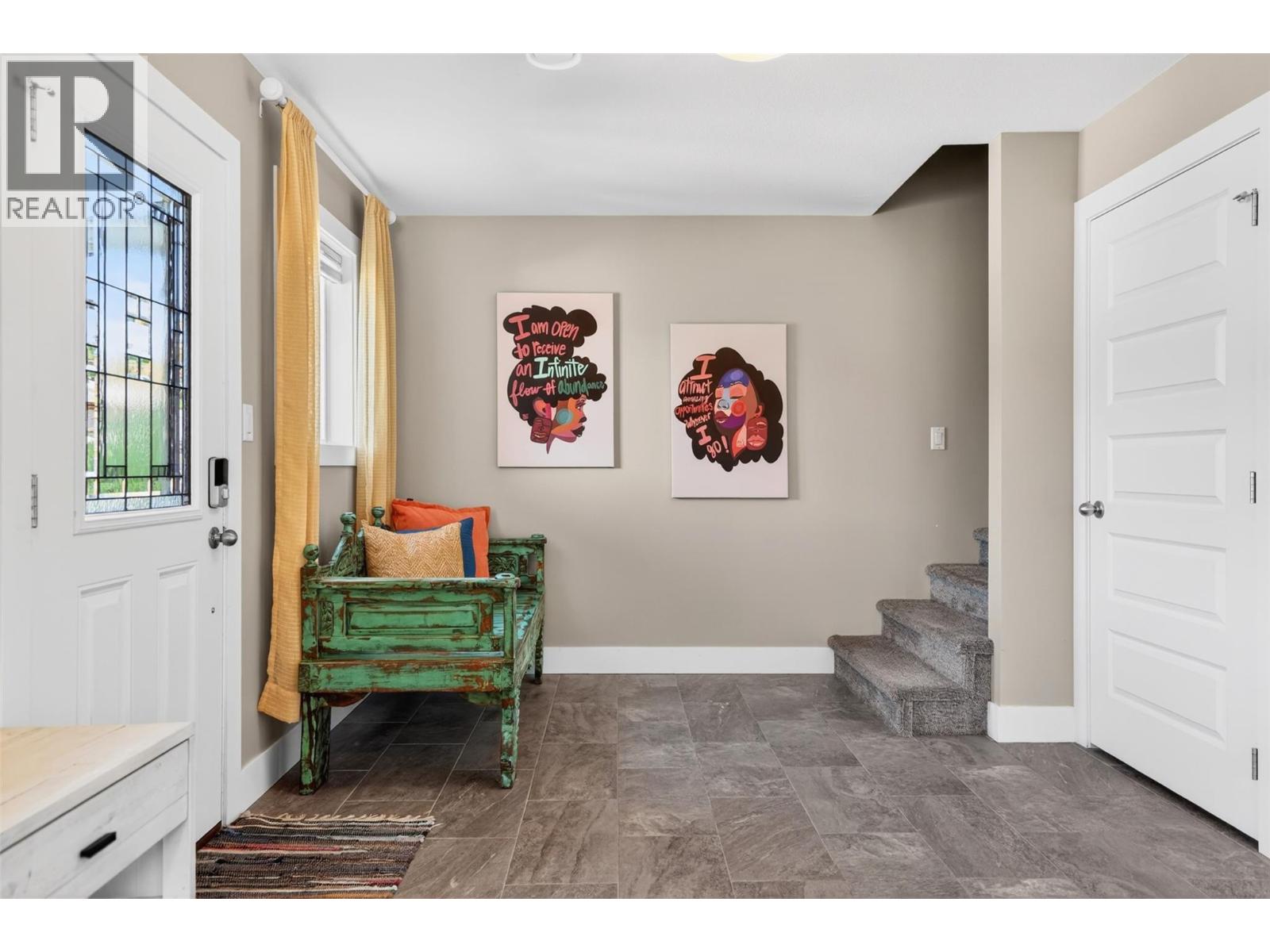 702 Richards Street, Nelson, British Columbia  V1L 5K6 - Photo 6 - 10385251