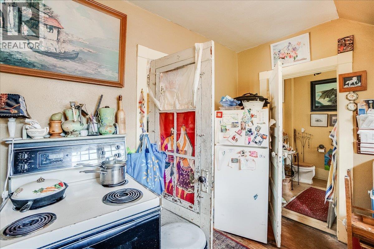 1004 Stanley Street, Nelson, British Columbia  V1L 1P2 - Photo 76 - 10385091