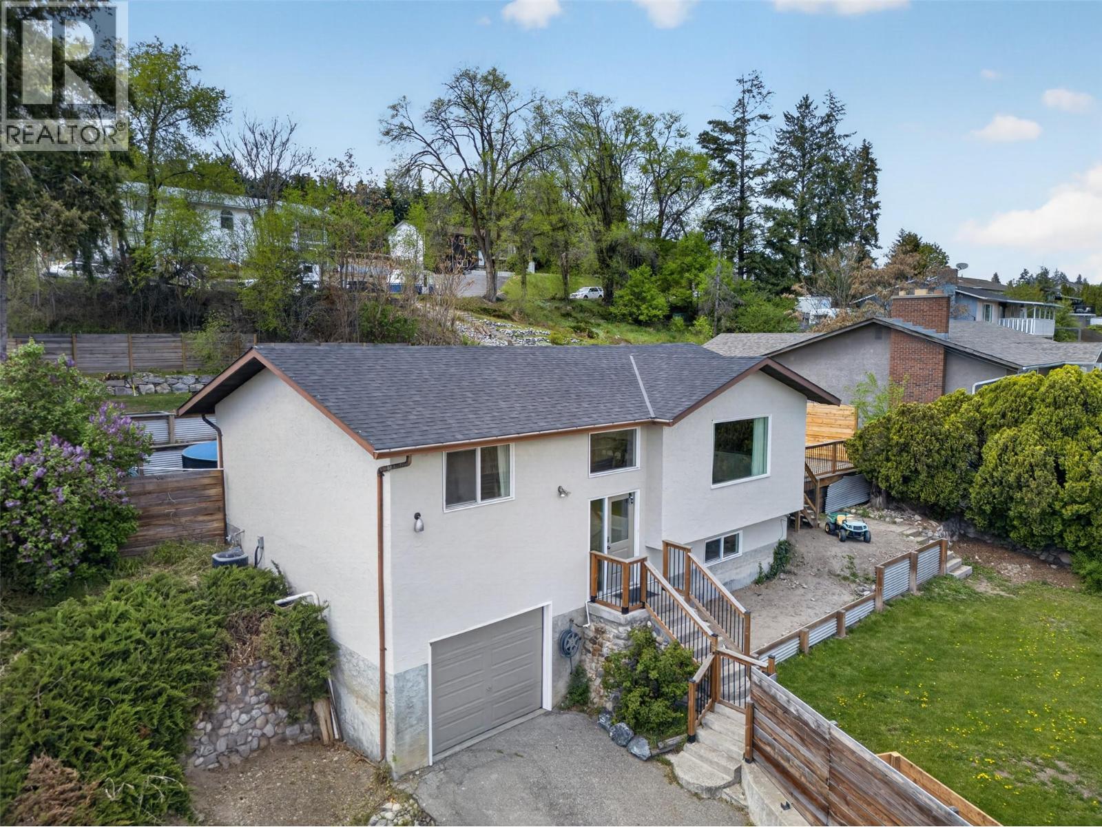 9742 Okanagan Centre Road E, lake country, British Columbia