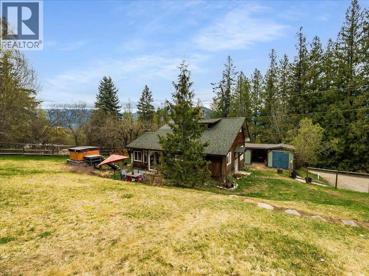 3320 Kenville Mine Road, Nelson, British Columbia  V1L 6V6 - Photo 2 - 10385472