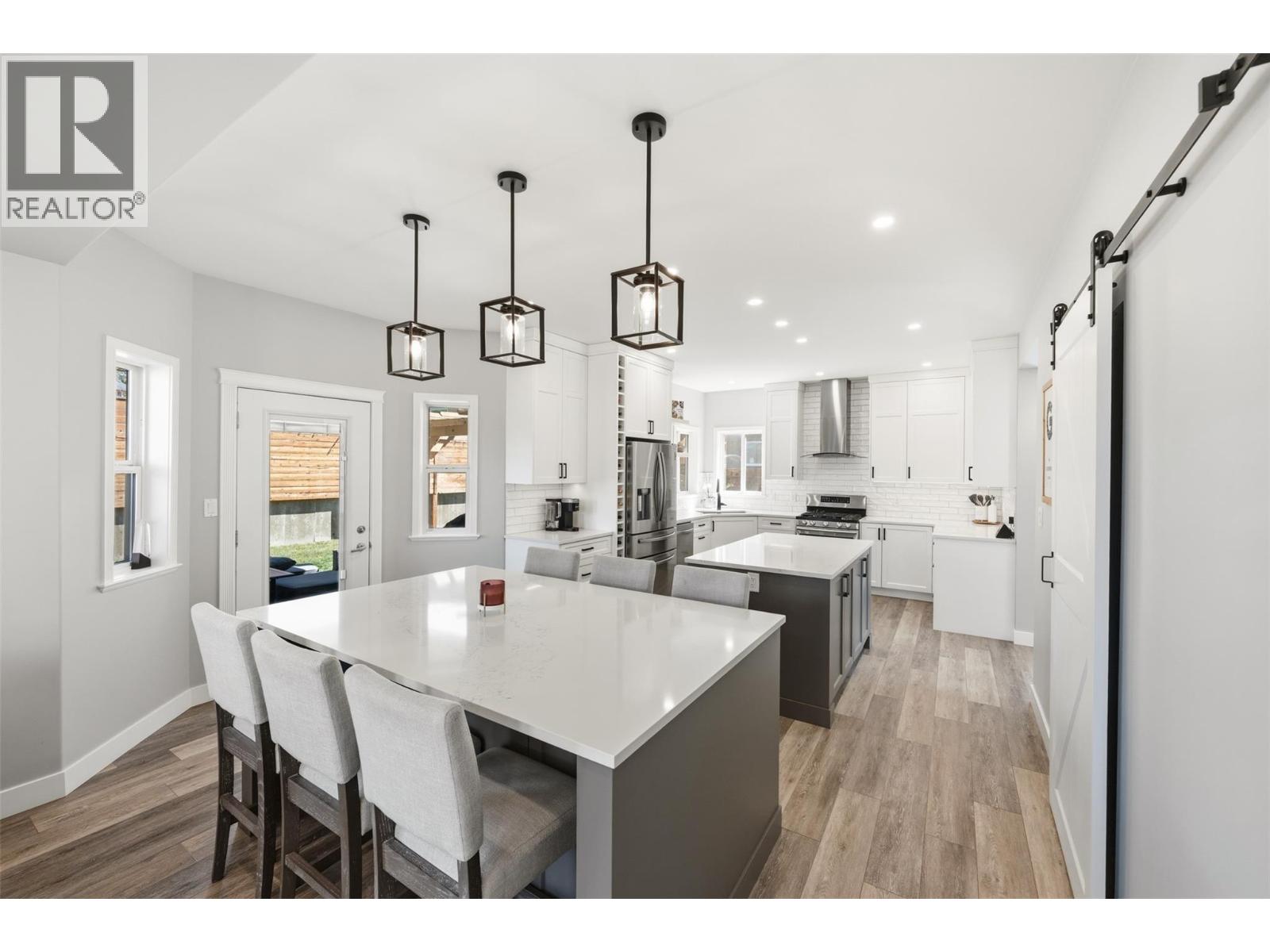 2381 Wiltse Drive, Penticton, British Columbia  V2A 7X7 - Photo 4 - 10385414