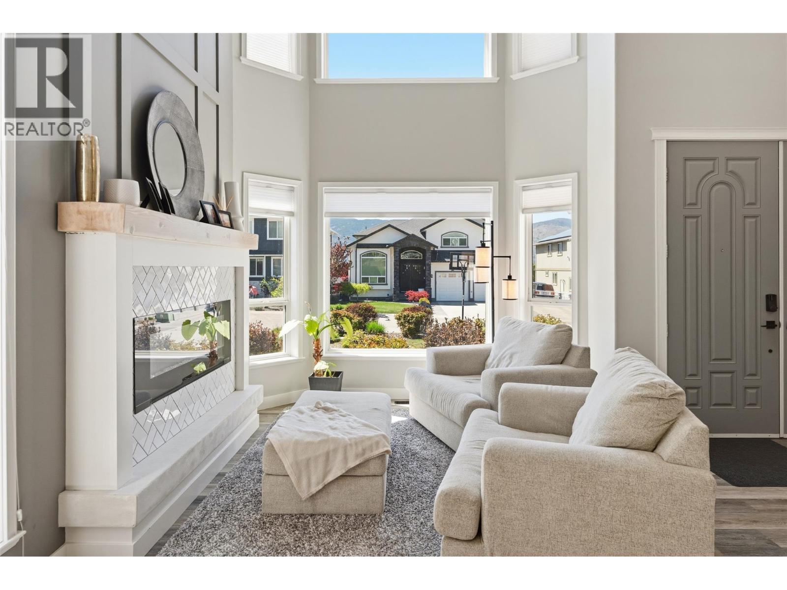 2381 Wiltse Drive, Penticton, British Columbia  V2A 7X7 - Photo 9 - 10385414