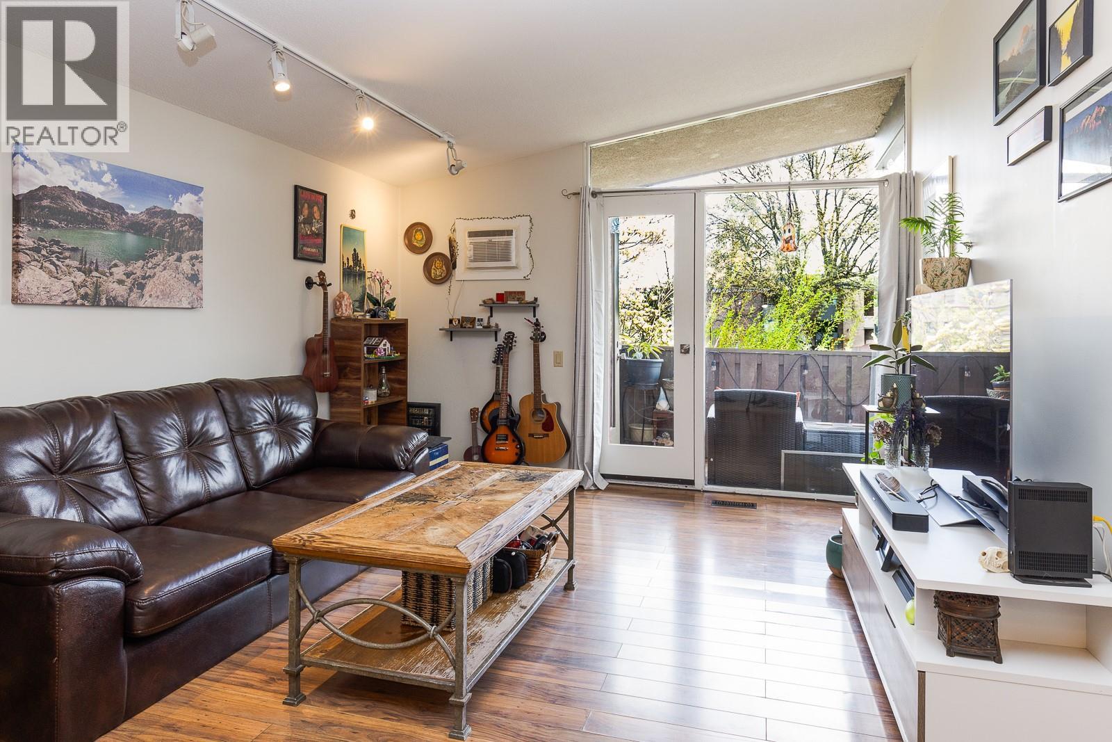 353 Boyce Crescent Unit# 11, kelowna, British Columbia