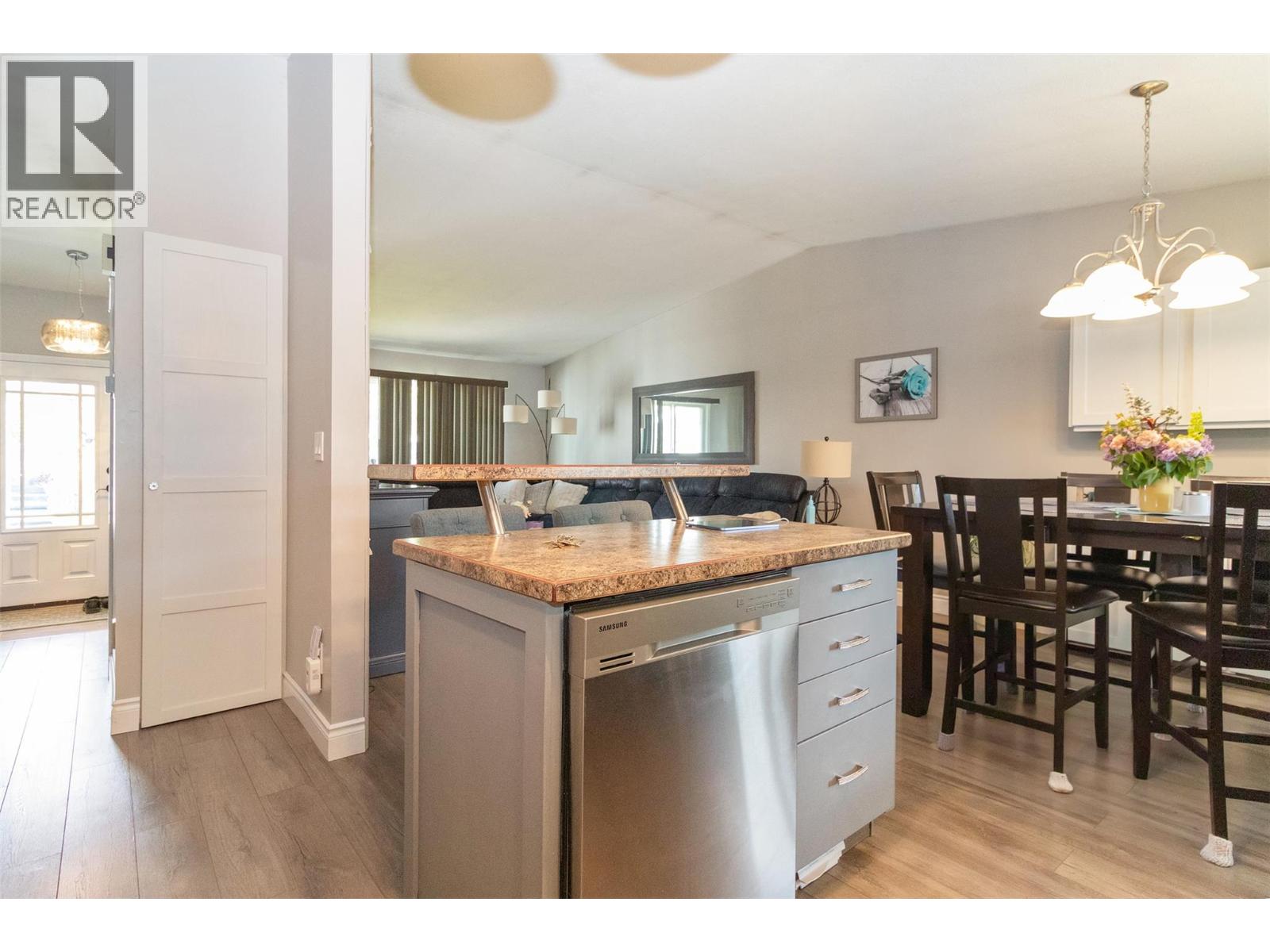 430 Dougall Road N, Kelowna, British Columbia  V1X 3K7 - Photo 15 - 10385257