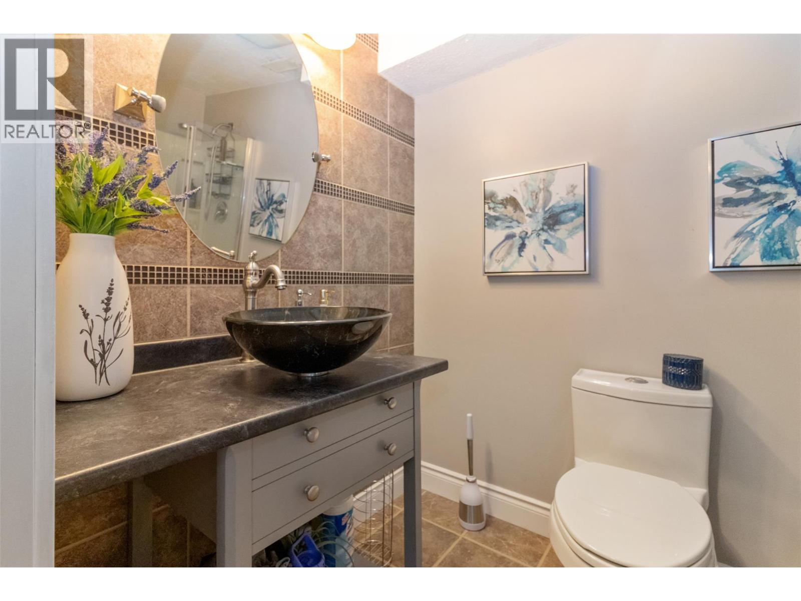 430 Dougall Road N, Kelowna, British Columbia  V1X 3K7 - Photo 24 - 10385257