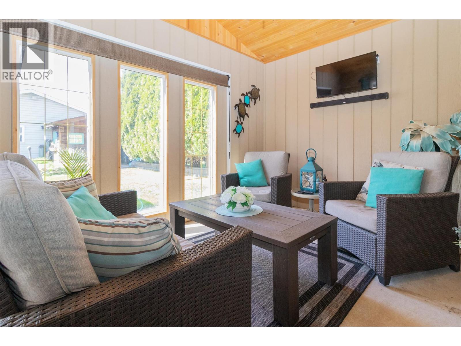 430 Dougall Road N, Kelowna, British Columbia  V1X 3K7 - Photo 45 - 10385257