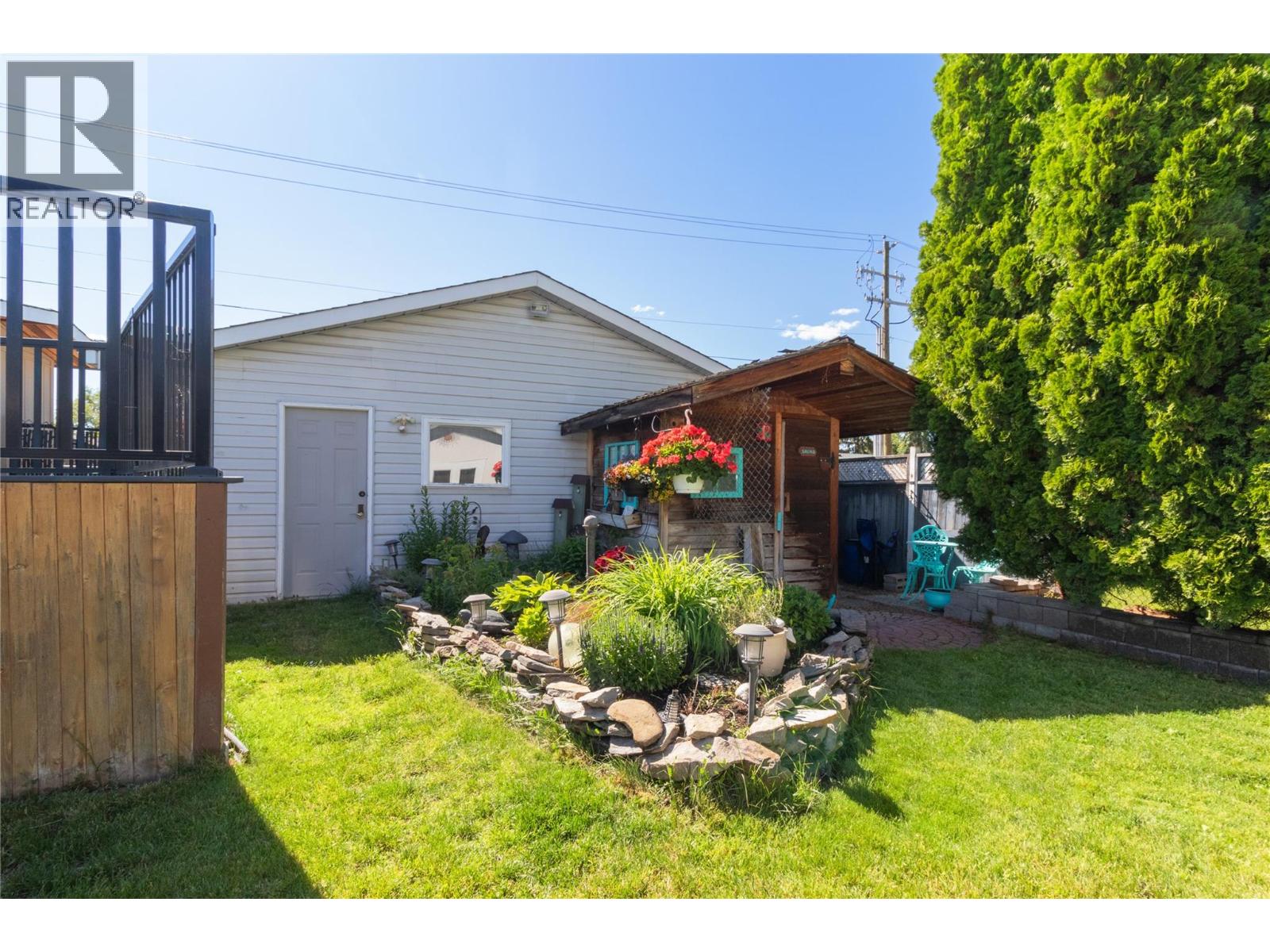 430 Dougall Road N, Kelowna, British Columbia  V1X 3K7 - Photo 47 - 10385257