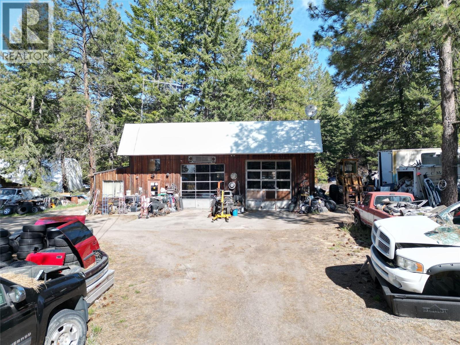 6725 Sidley Mountain Road, Bridesville, British Columbia  V0H 1B0 - Photo 3 - 10385500