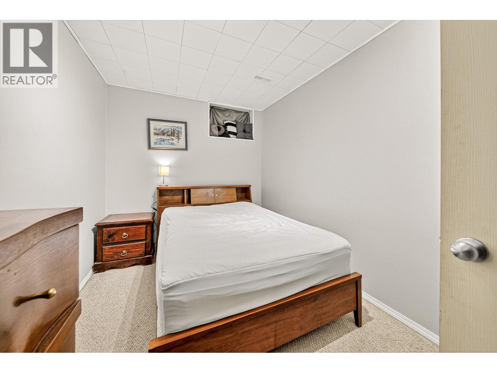 255 Pine Avenue, Sparwood, British Columbia  V0B 2G0 - Photo 24 - 10385435