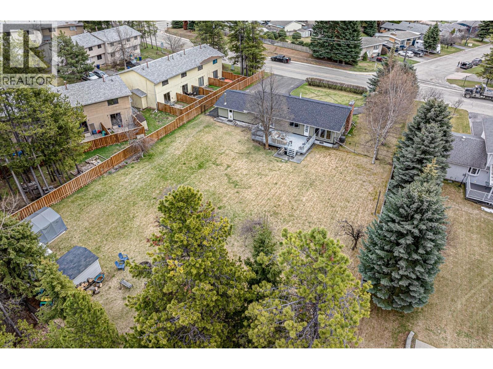 255 Pine Avenue, Sparwood, British Columbia  V0B 2G0 - Photo 35 - 10385435