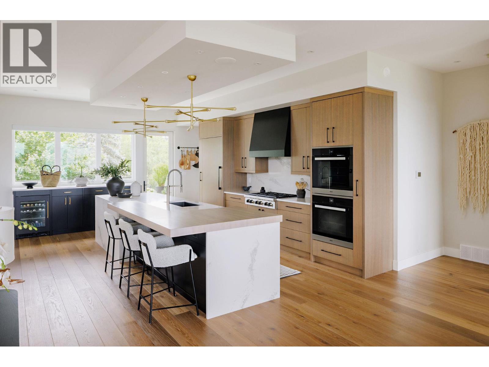 140 Oliver Place, Penticton, British Columbia  V2A 0H1 - Photo 6 - 10385436