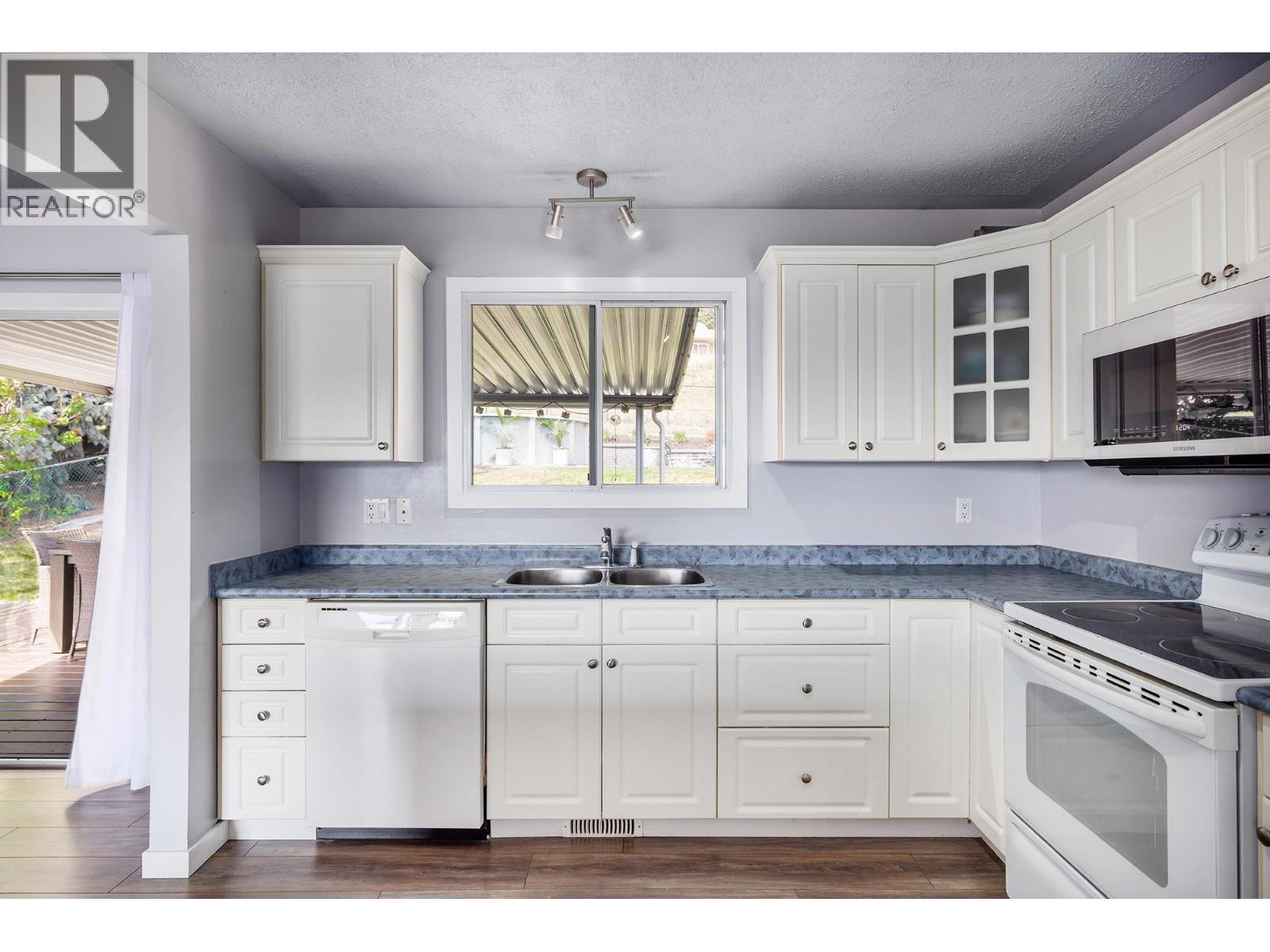 6132 Wilson Road, Peachland, British Columbia  V0H 1X7 - Photo 13 - 10385149