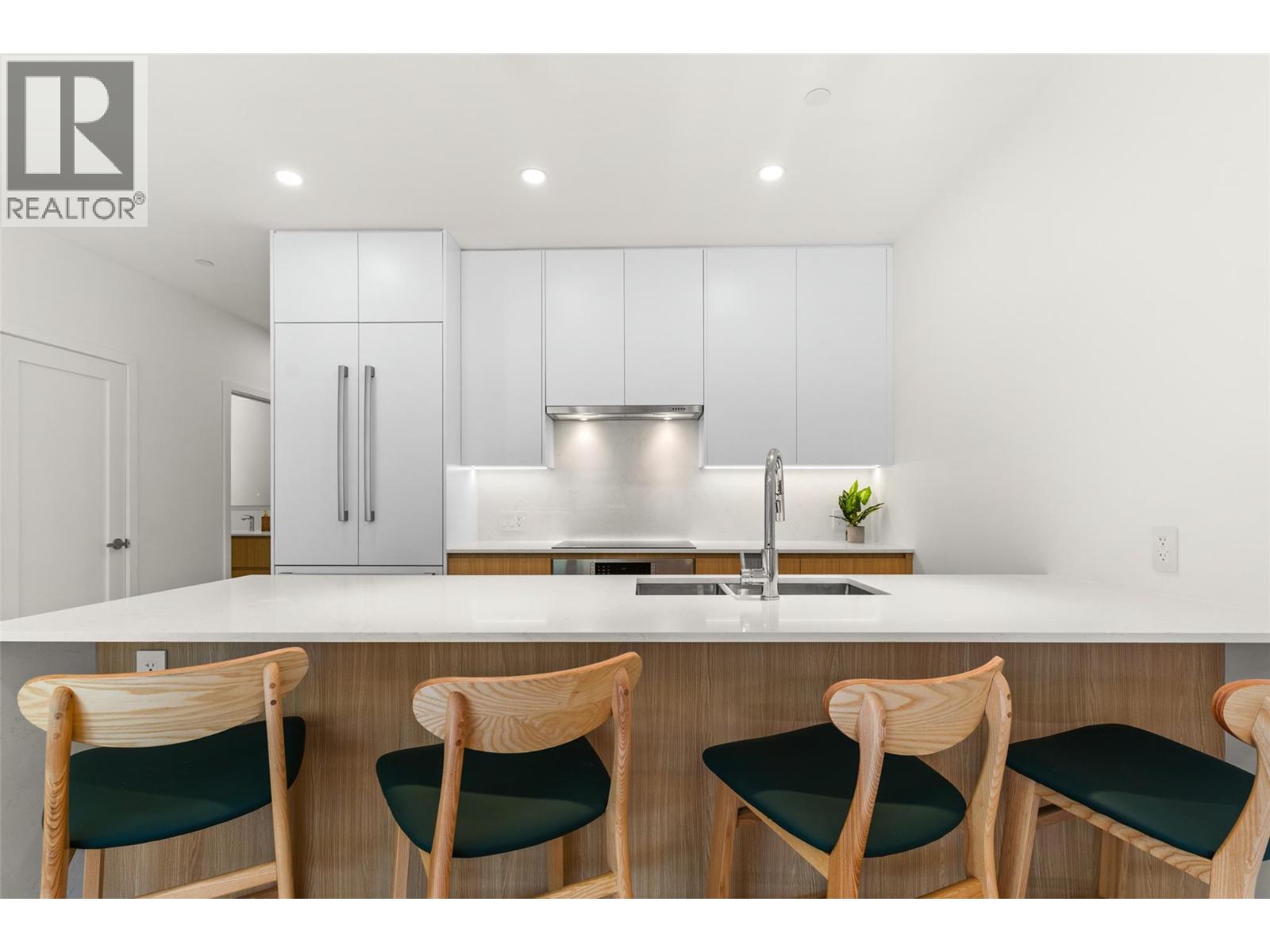 1702 Coursier Avenue Unit# 1104, Revelstoke, British Columbia  V0E 2S1 - Photo 6 - 10385006