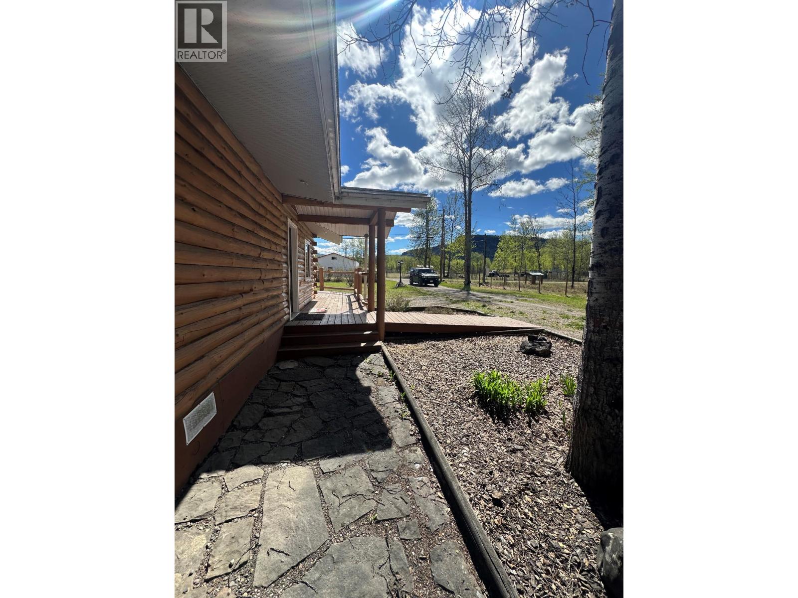 9308 West Middlemiss Road, Chetwynd, British Columbia  V0C 1J0 - Photo 17 - 10385568